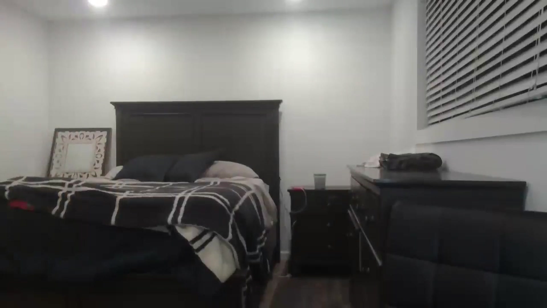Gallery image thumbnail from blond_milf's myfreecams stream on, 06/08/2024, 06:22 image 4 of 20