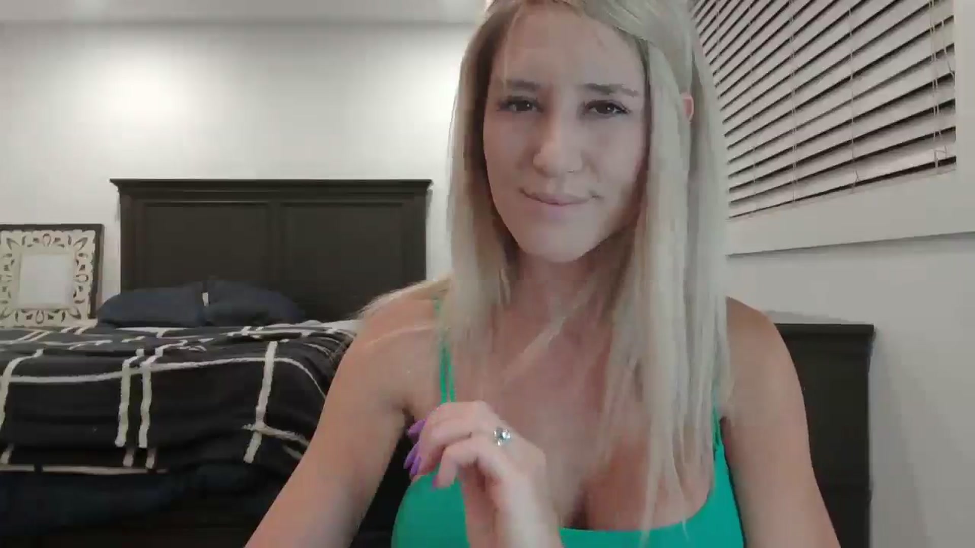 Gallery image thumbnail from blond_milf's myfreecams stream on, 06/21/2024, 05:19 image 7 of 20