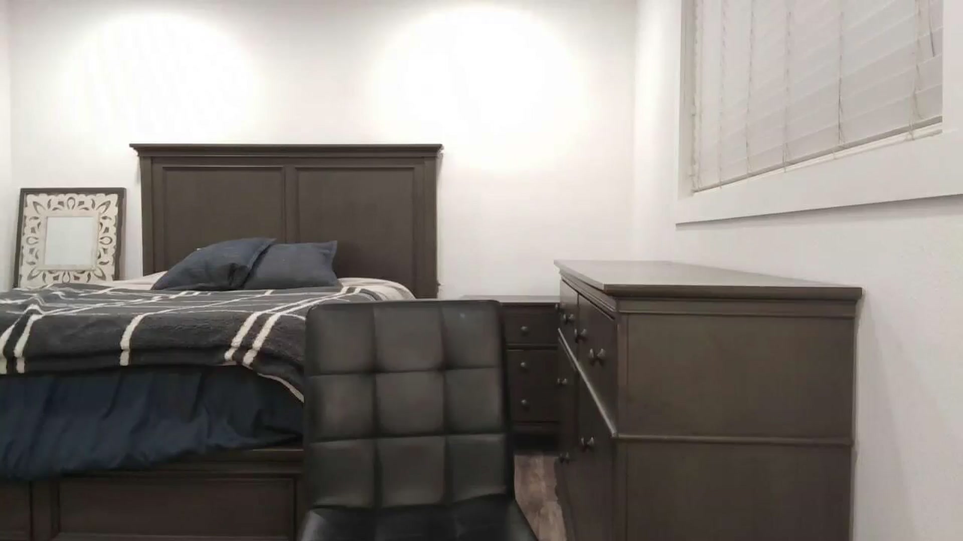 Gallery image thumbnail from blond_milf's myfreecams stream on, 06/22/2024, 08:28 image 2 of 20