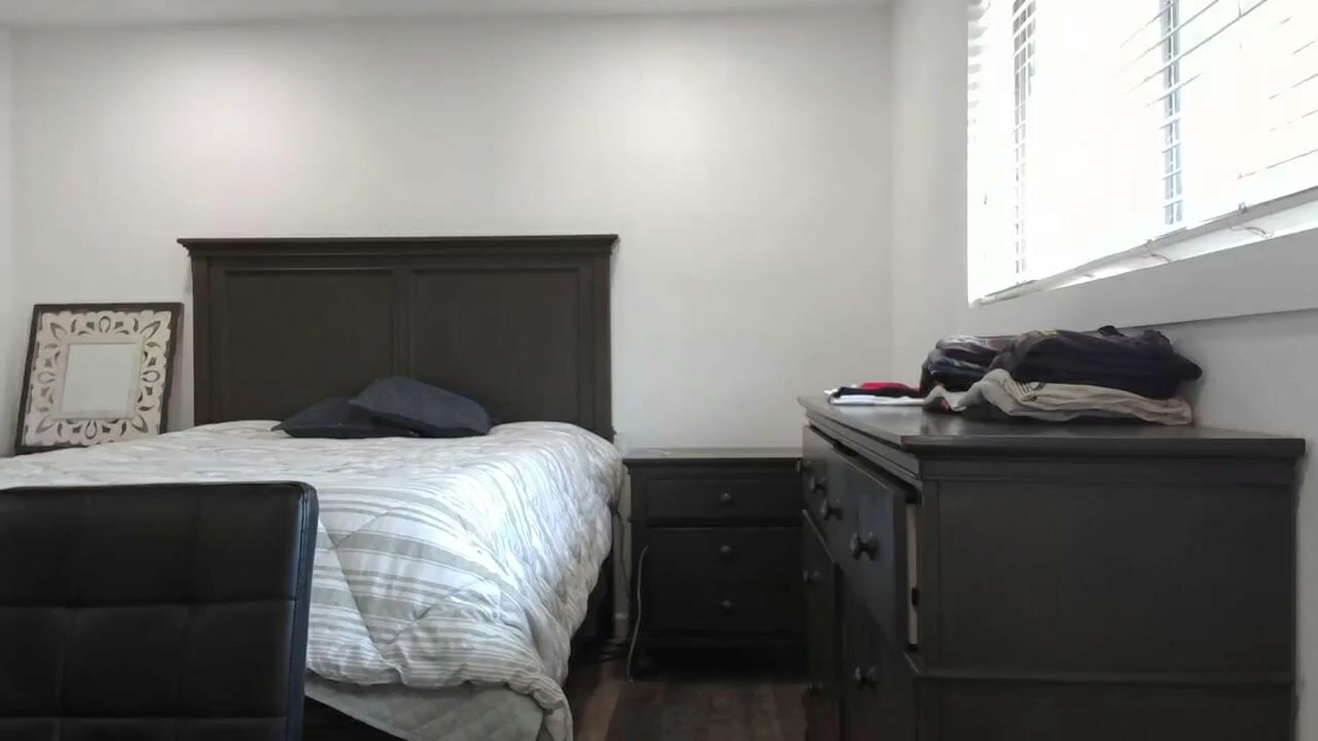 Gallery image thumbnail from blond_milf's myfreecams stream on, 08/02/2024, 22:12 image 6 of 20