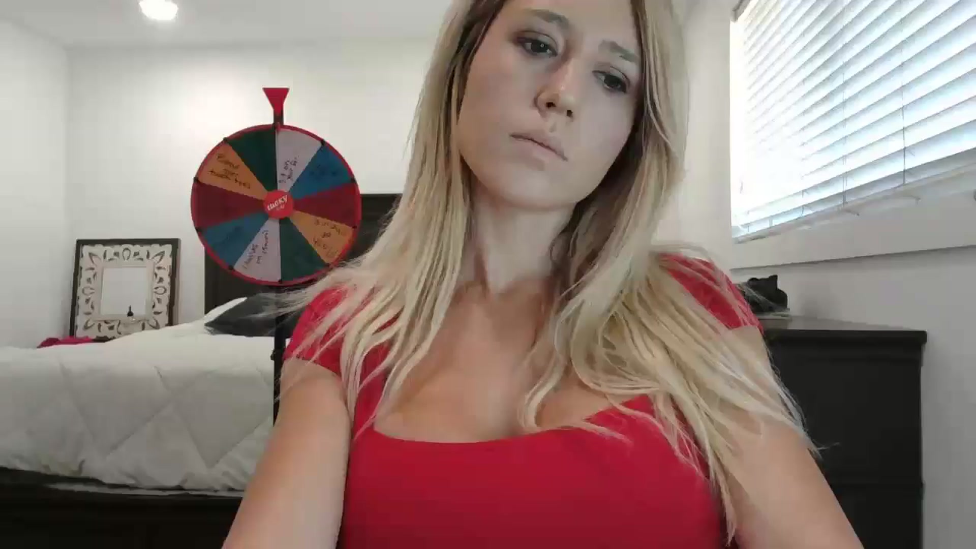 Gallery image thumbnail from blond_milf's myfreecams stream on, 08/30/2024, 21:30 image 1 of 20