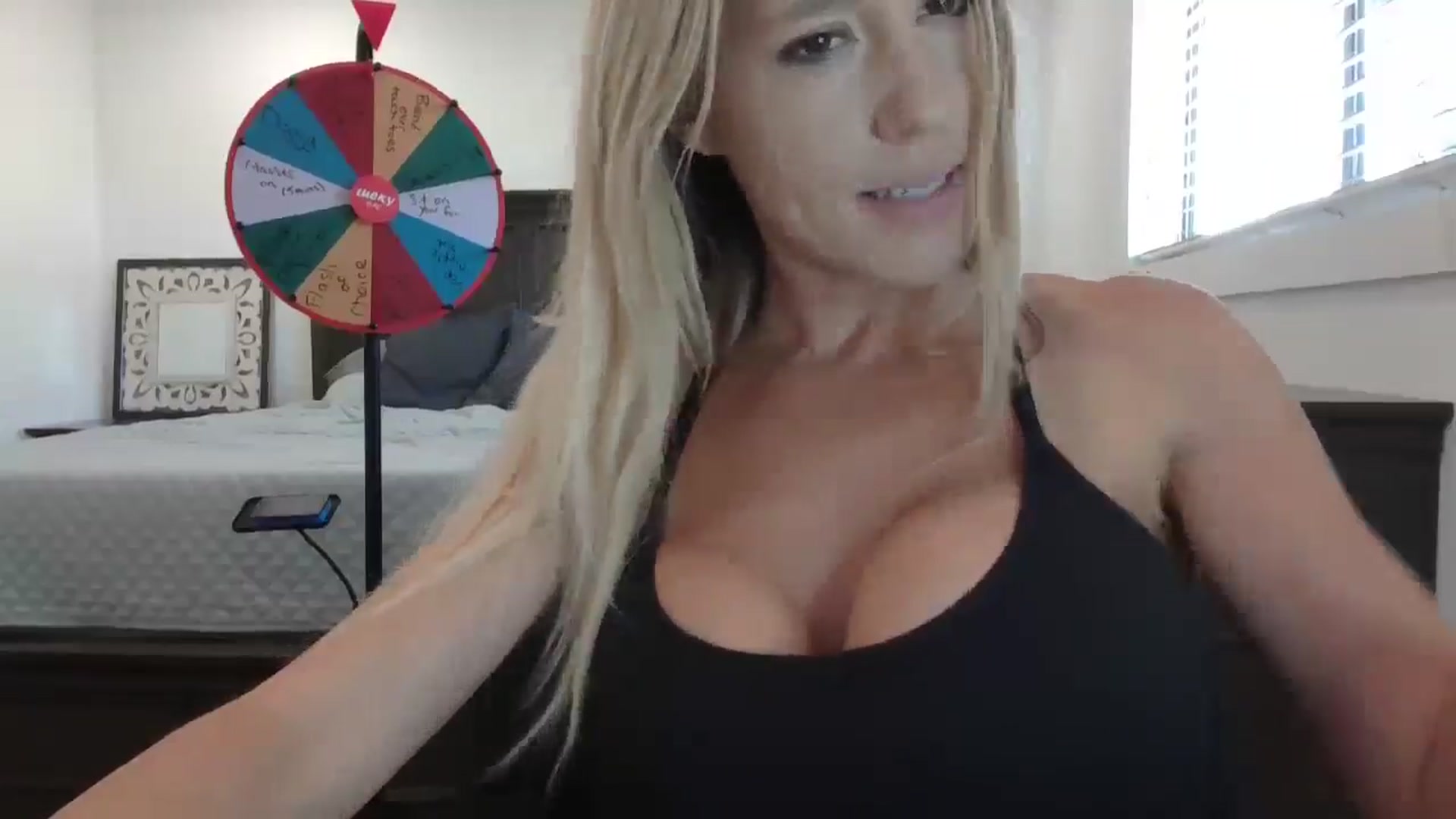 Gallery image thumbnail from blond_milf's myfreecams stream on, 09/10/2024, 23:02 image 9 of 20