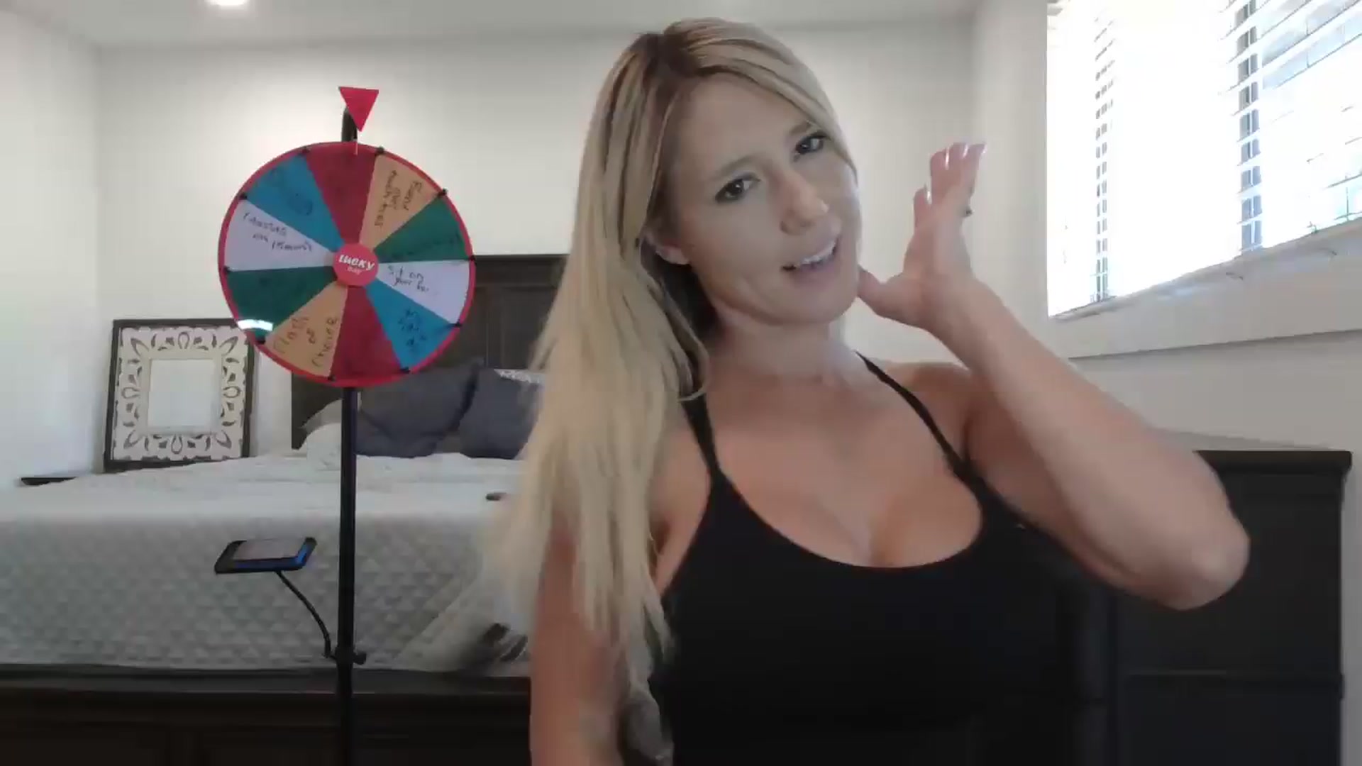 Gallery image thumbnail from blond_milf's myfreecams stream on, 09/10/2024, 23:02 image 8 of 20
