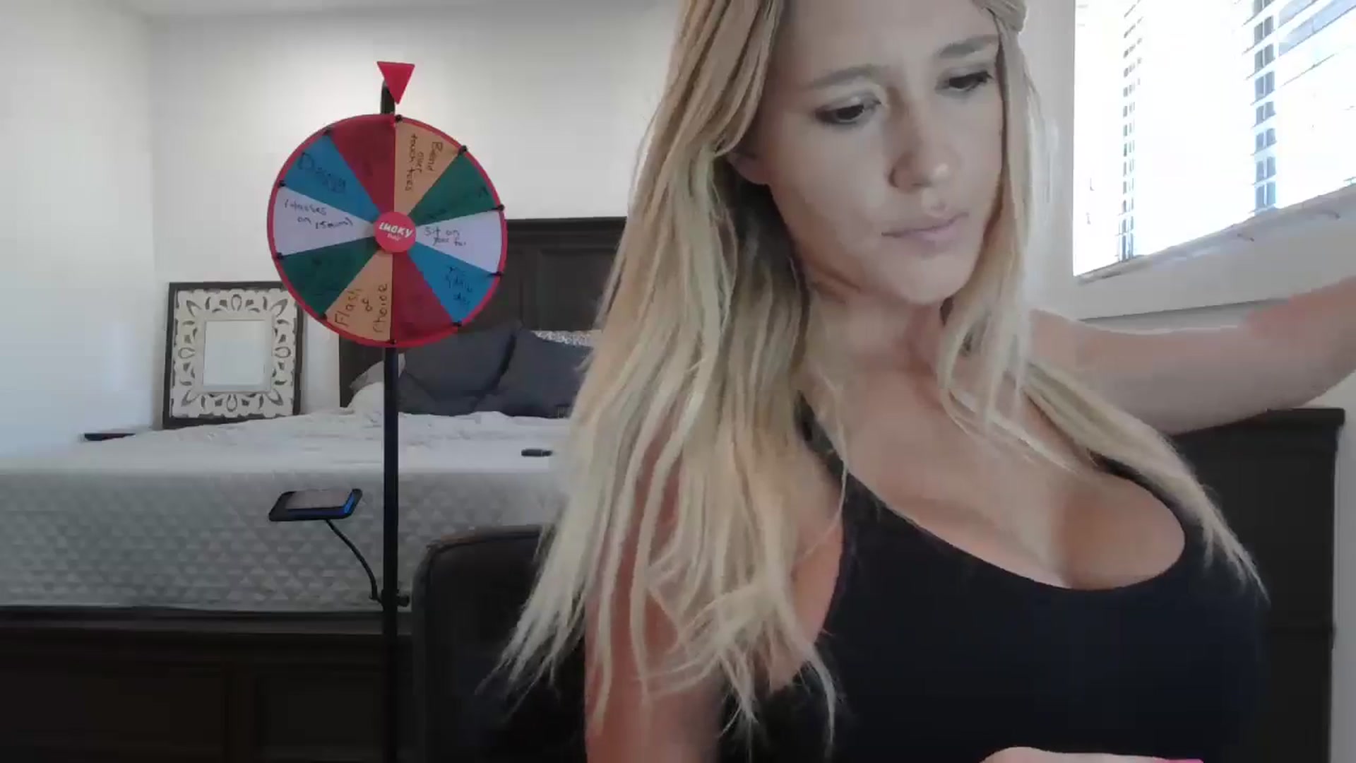 Gallery image thumbnail from blond_milf's myfreecams stream on, 09/10/2024, 23:02 image 19 of 20