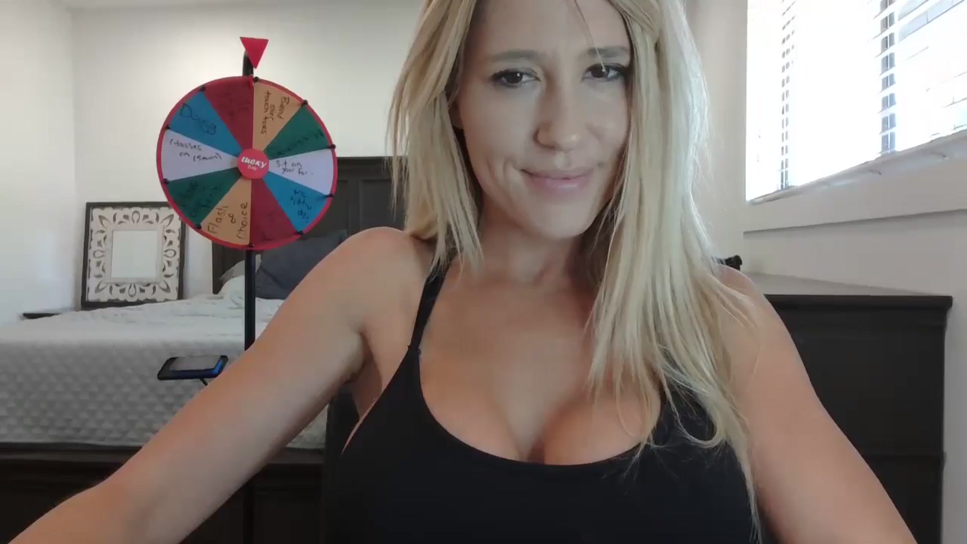 Gallery image thumbnail from blond_milf's myfreecams stream on, 09/10/2024, 23:02 image 12 of 20