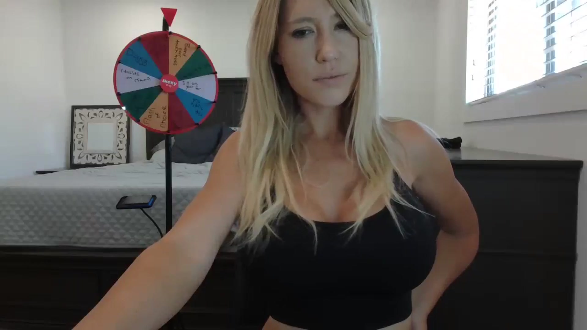 Gallery image thumbnail from blond_milf's myfreecams stream on, 09/10/2024, 23:02 image 16 of 20