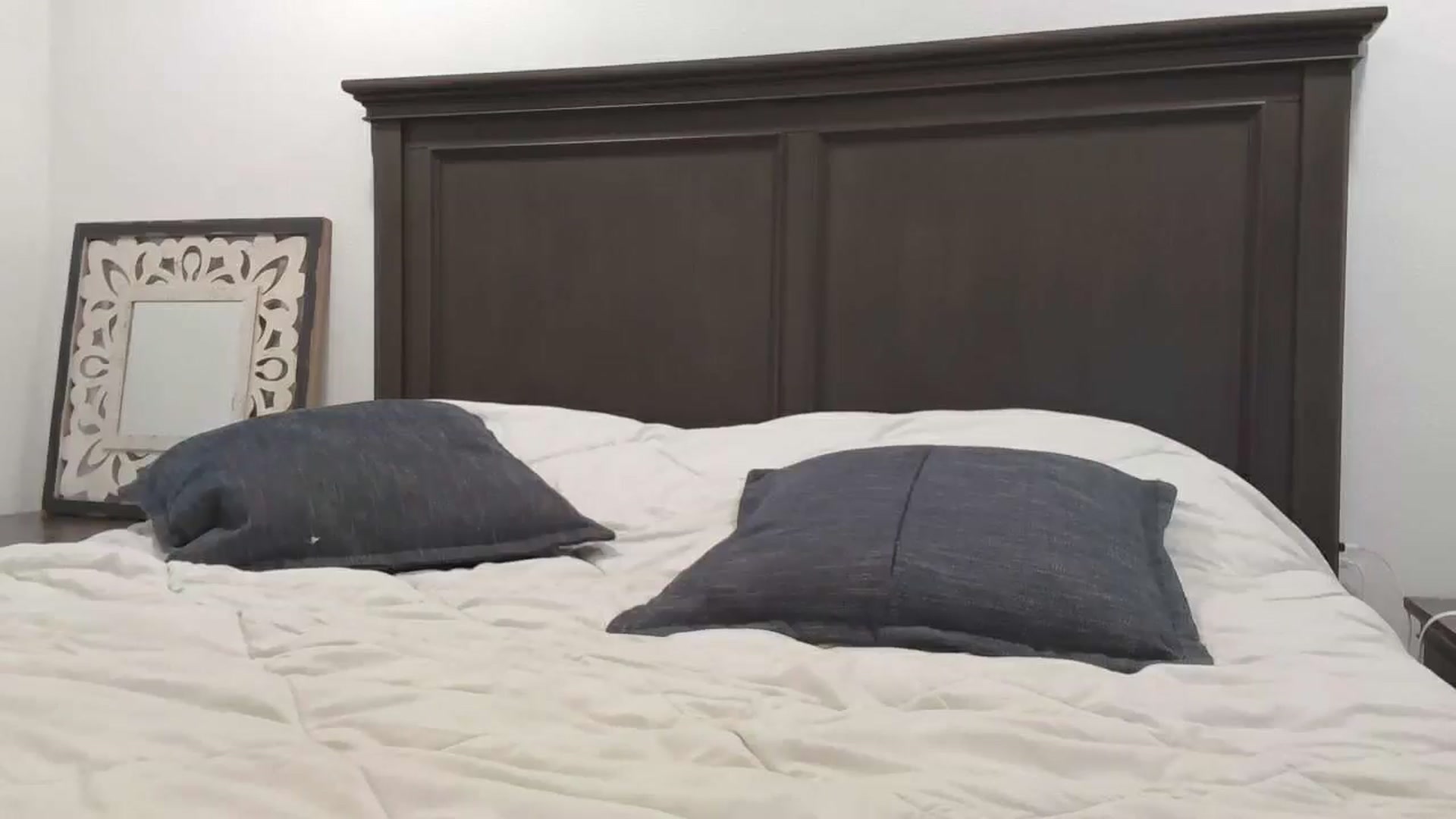 Gallery image thumbnail from blond_milf's myfreecams stream on, 09/15/2024, 05:52 image 12 of 20