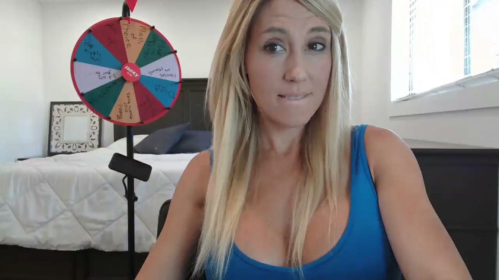 Gallery image thumbnail from blond_milf's myfreecams stream on, 09/17/2024, 21:15 image 19 of 20