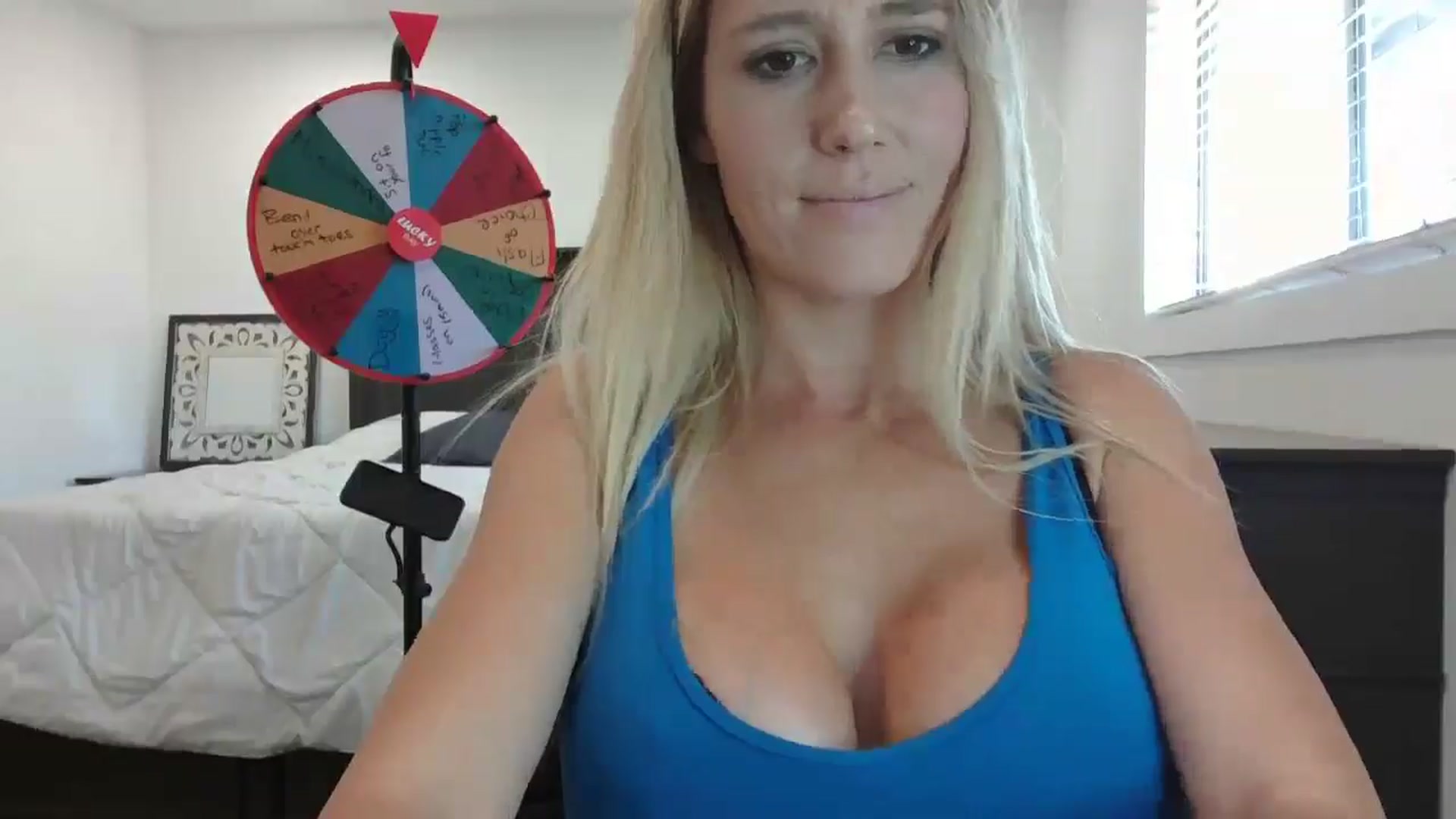 Gallery image thumbnail from blond_milf's myfreecams stream on, 09/17/2024, 22:48 image 16 of 20