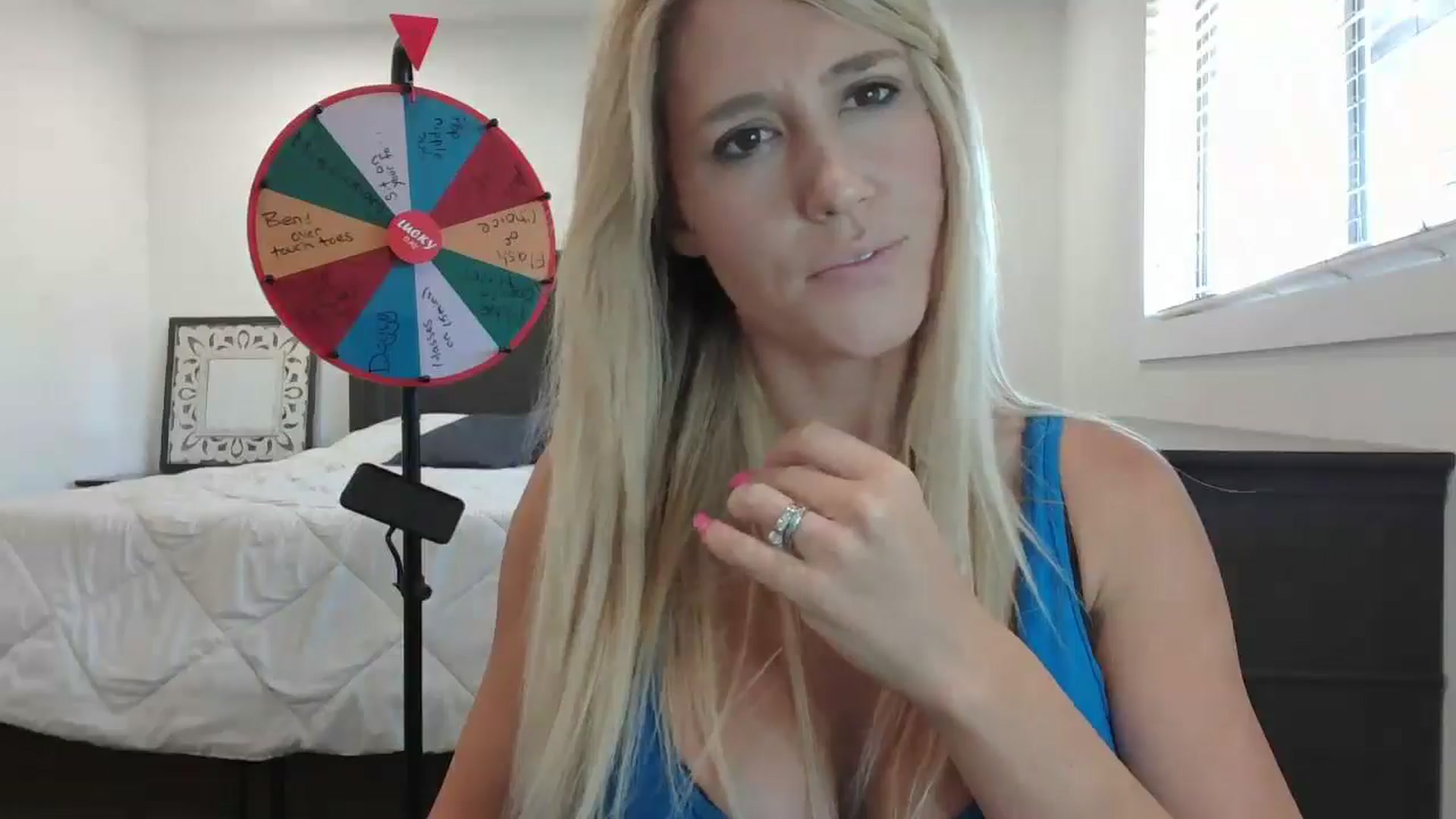 Gallery image thumbnail from blond_milf's myfreecams stream on, 09/17/2024, 22:48 image 8 of 20