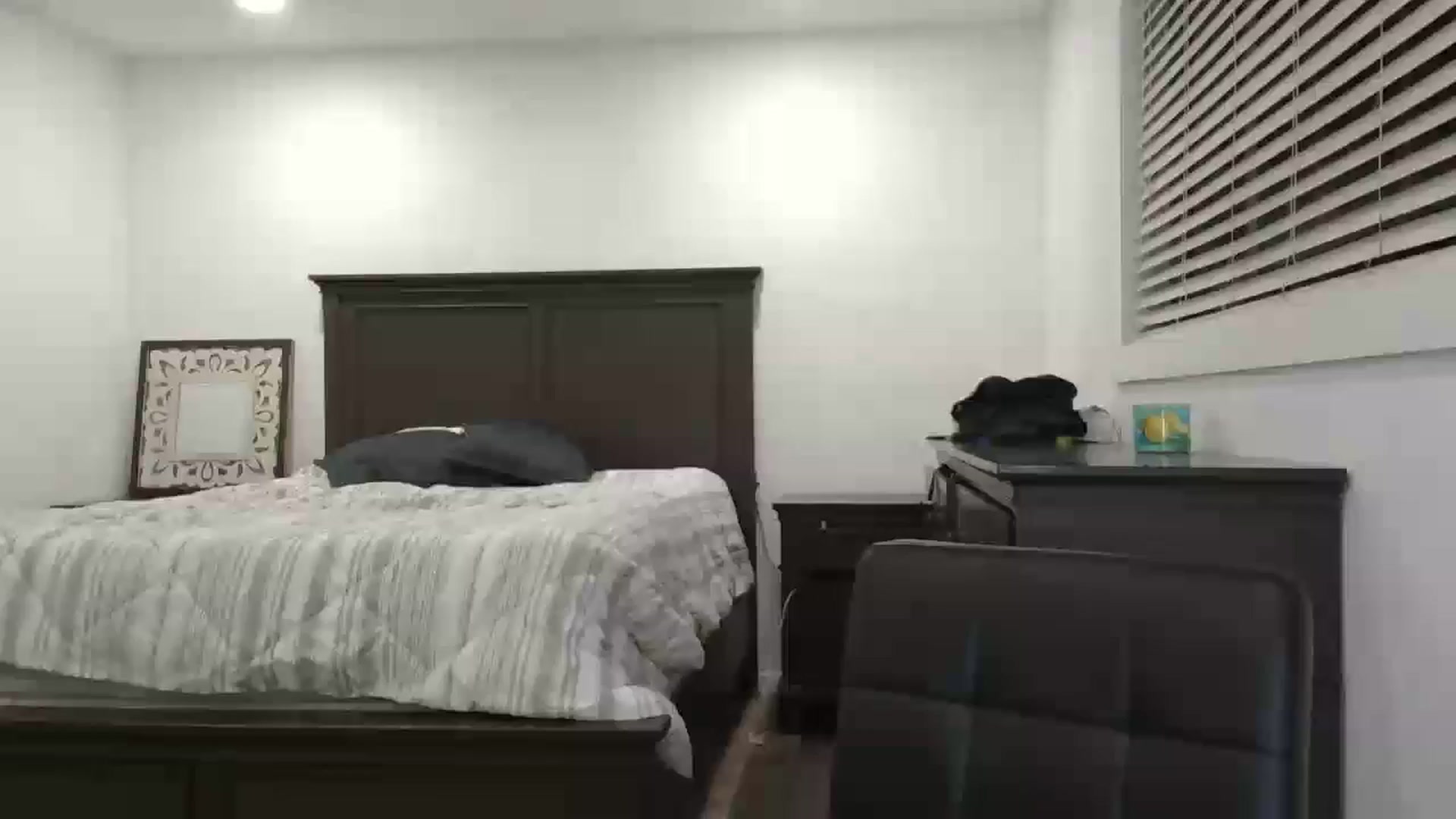 Gallery image thumbnail from blond_milf's myfreecams stream on, 10/03/2024, 06:40 image 4 of 20