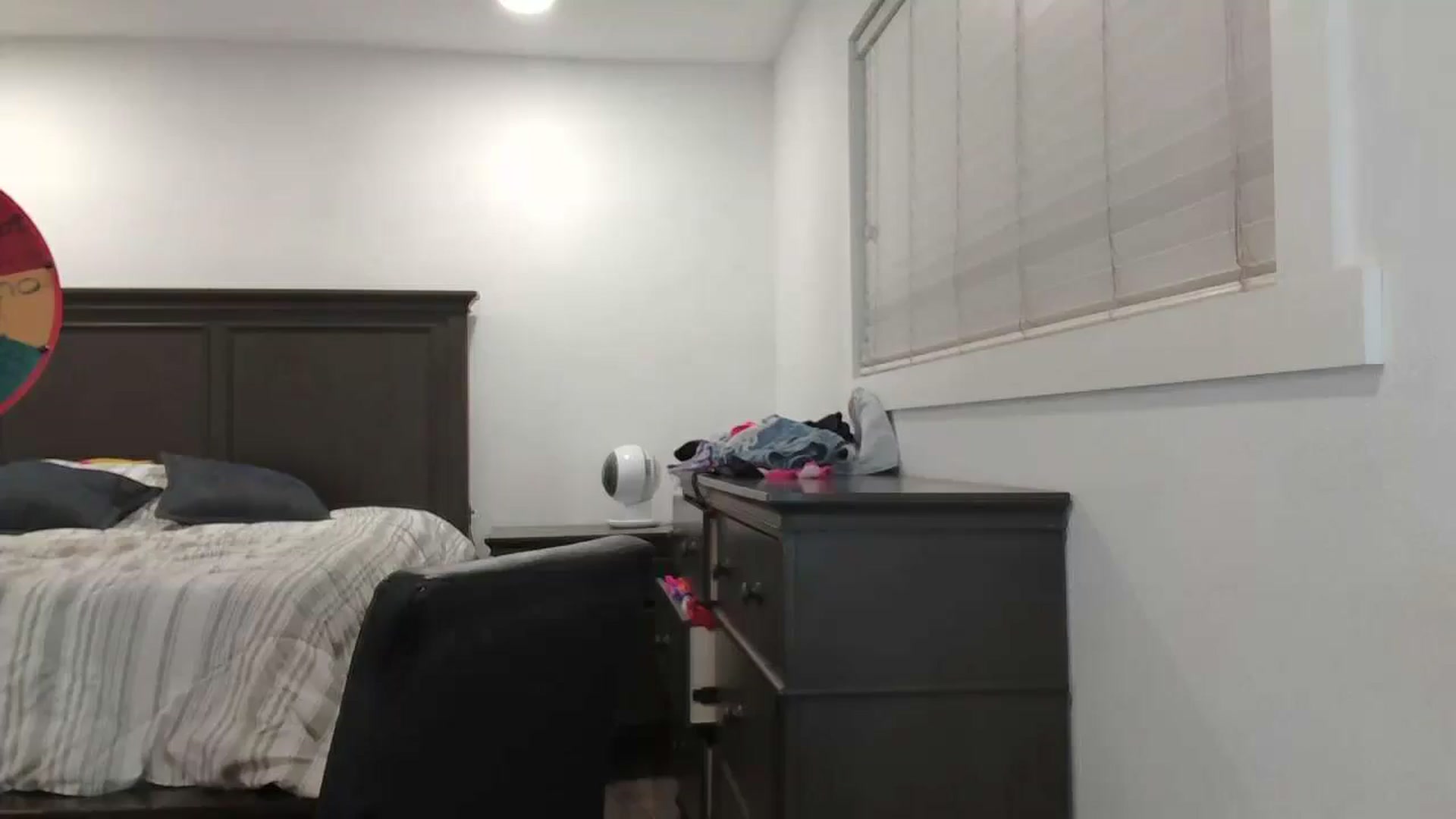 Gallery image thumbnail from blond_milf's myfreecams stream on, 10/30/2024, 05:43 image 19 of 20