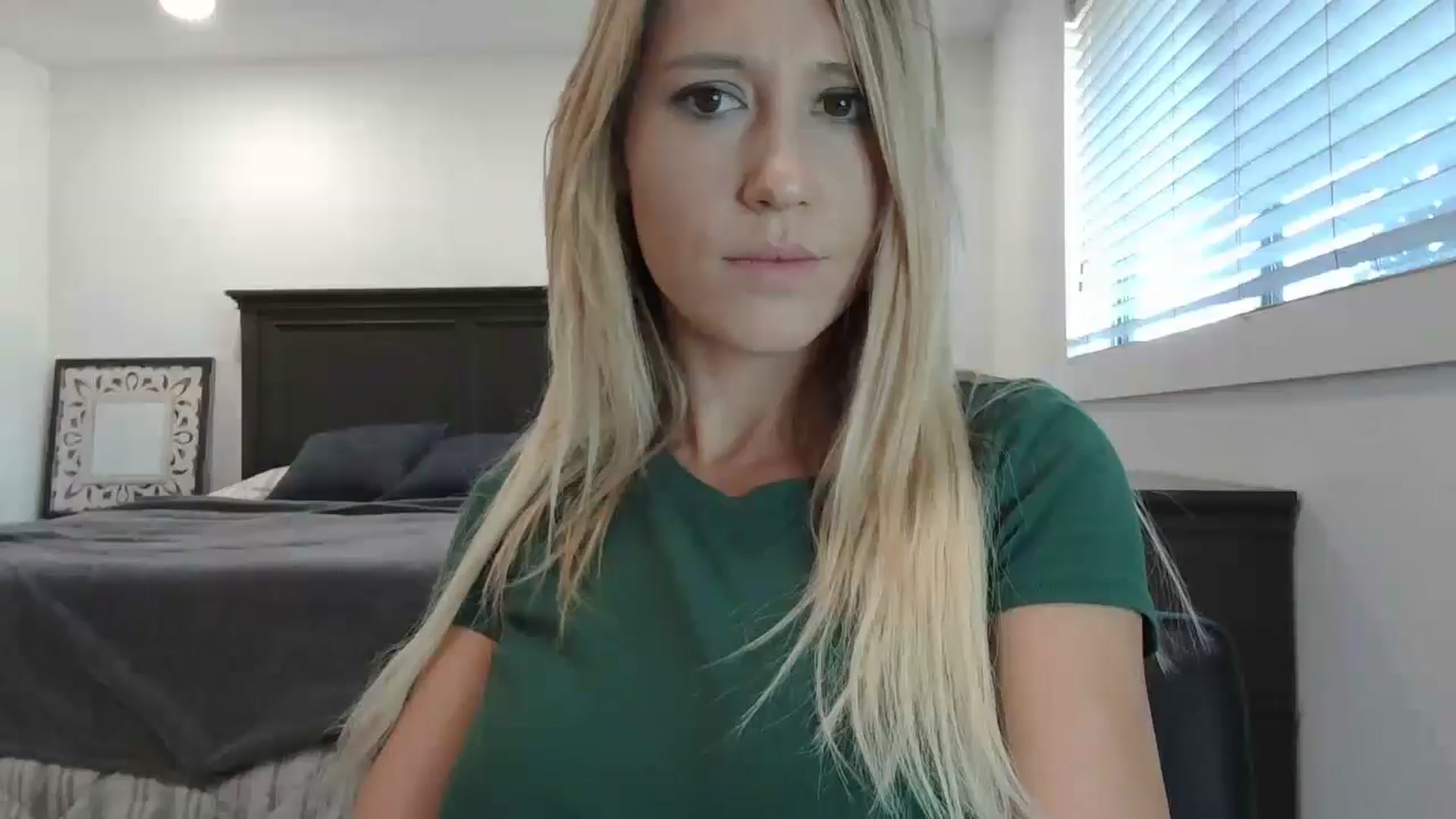 Gallery image thumbnail from blond_milf's myfreecams stream on, 11/07/2024, 22:19 image 12 of 20