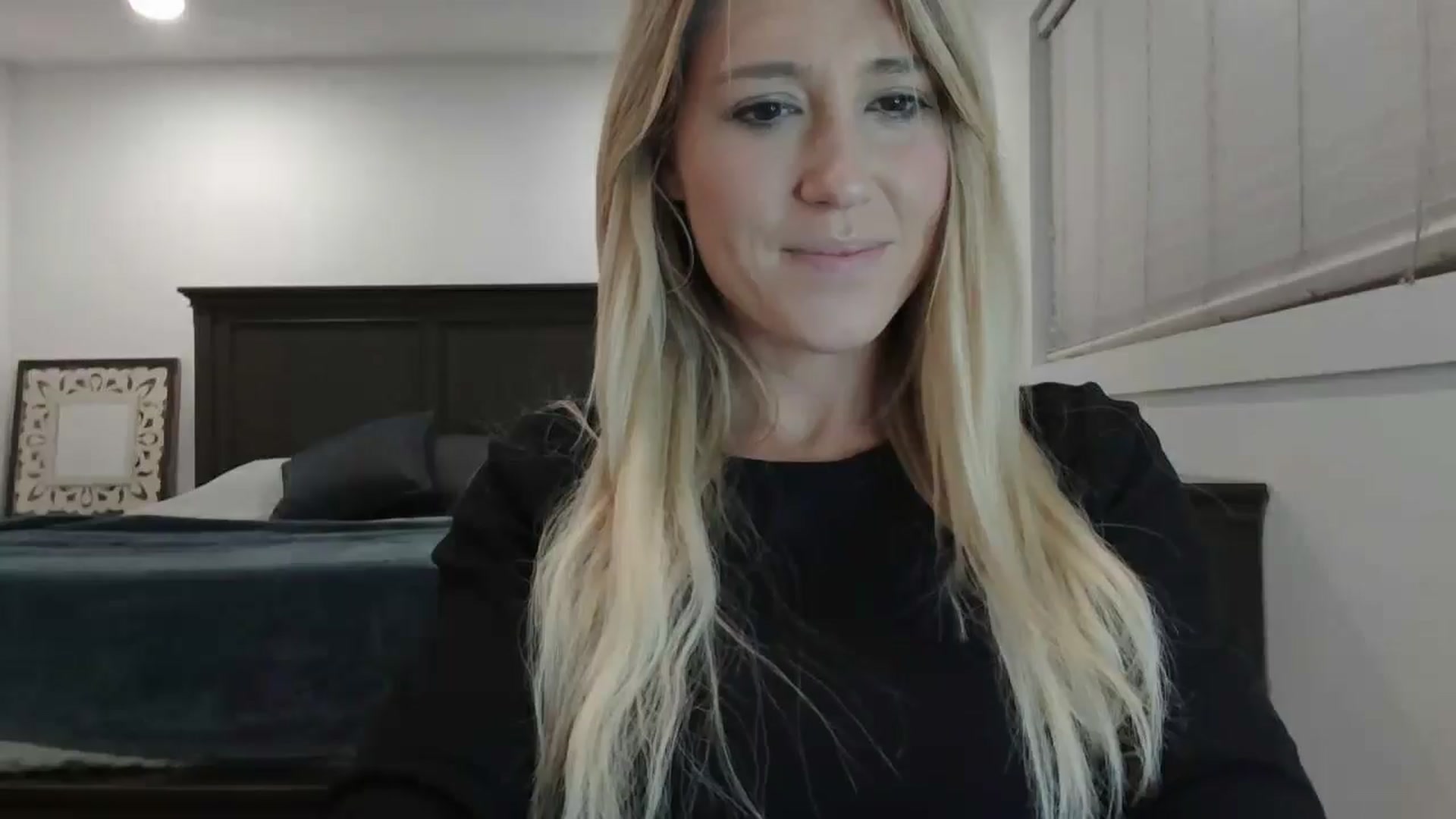 Gallery image thumbnail from blond_milf's myfreecams stream on, 11/24/2024, 07:22 image 1 of 20