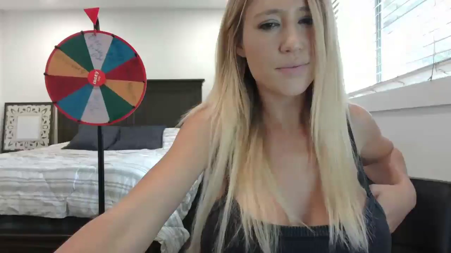 Gallery image thumbnail from blond_milf's myfreecams stream on, 11/26/2024, 21:17 image 1 of 20