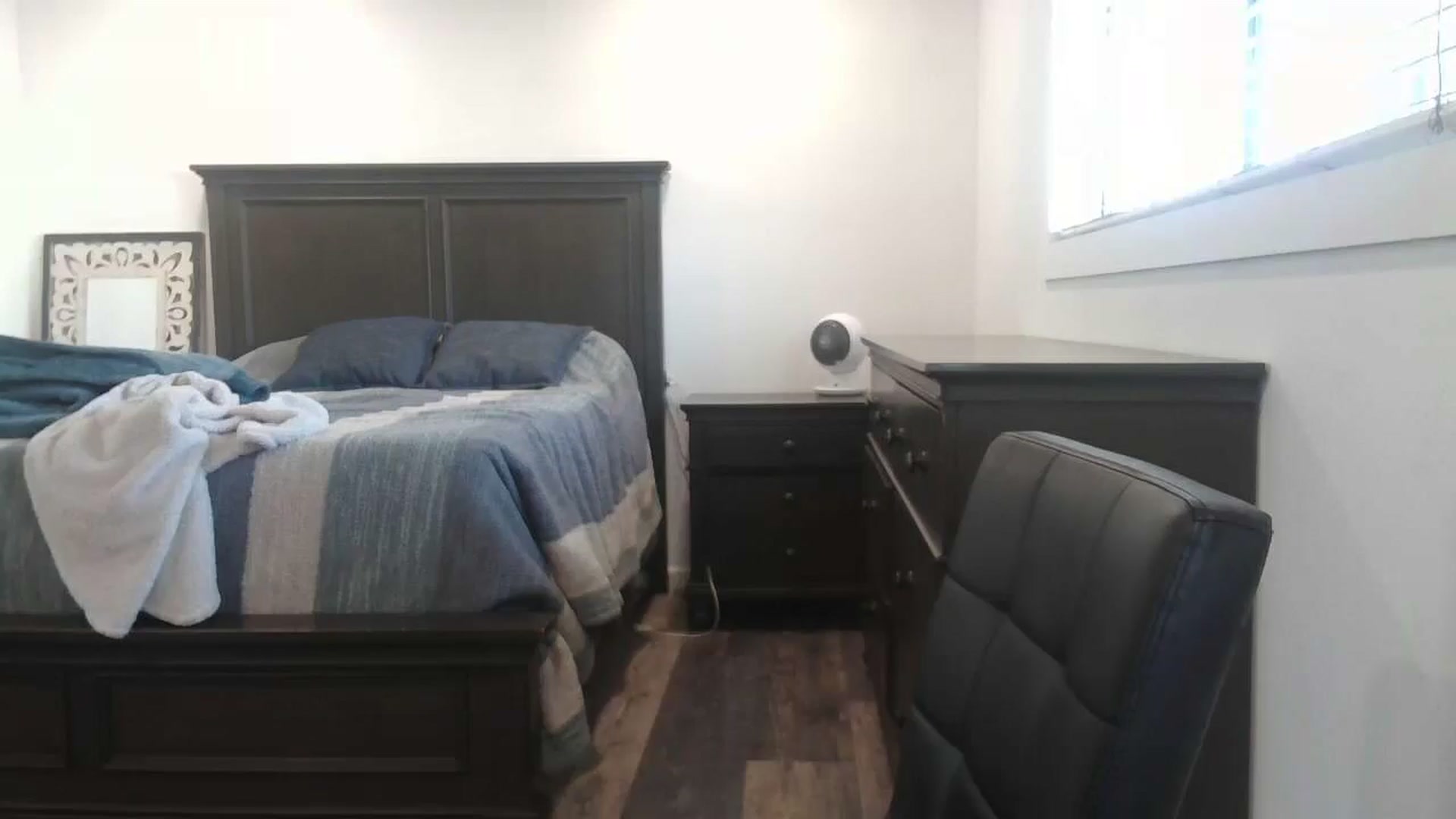 Gallery image thumbnail from blond_milf's myfreecams stream on, 12/10/2024, 23:35 image 10 of 20