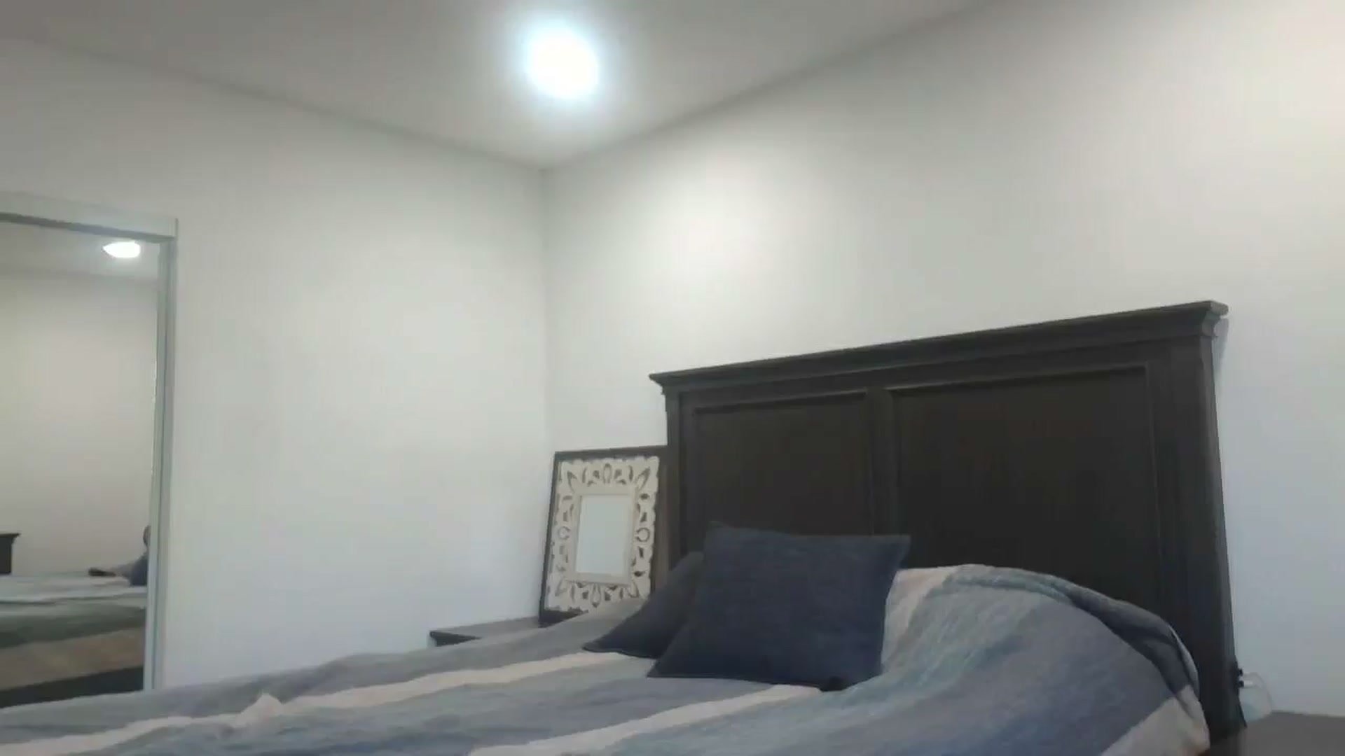 Gallery image thumbnail from blond_milf's myfreecams stream on, 12/11/2024, 23:07 image 17 of 20