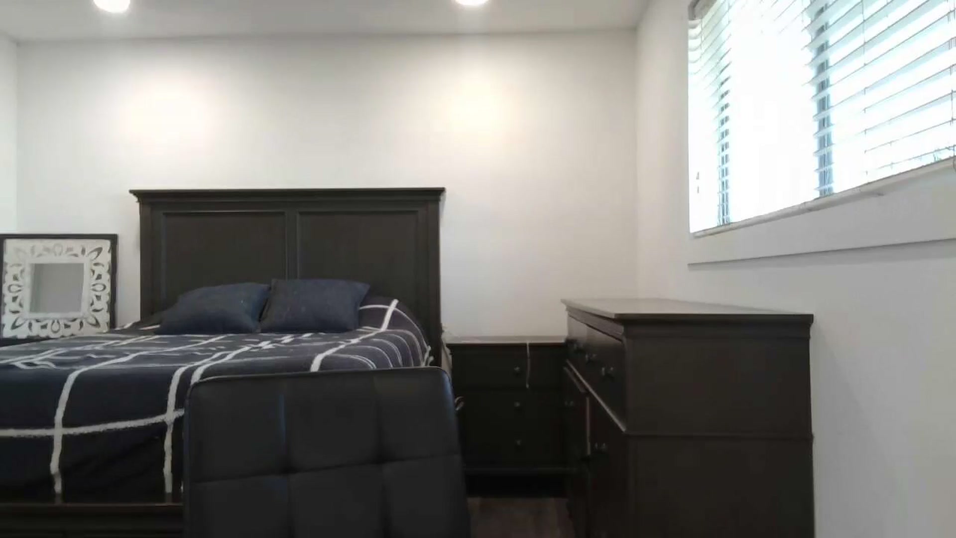 Gallery image thumbnail from blond_milf's myfreecams stream on, 01/06/2025, 23:08 image 13 of 20