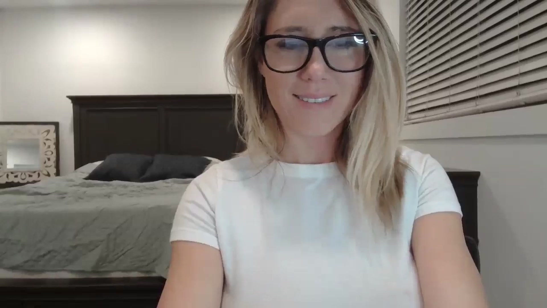Gallery image thumbnail from blond_milf's myfreecams stream on, 02/22/2025, 08:15 image 20 of 20