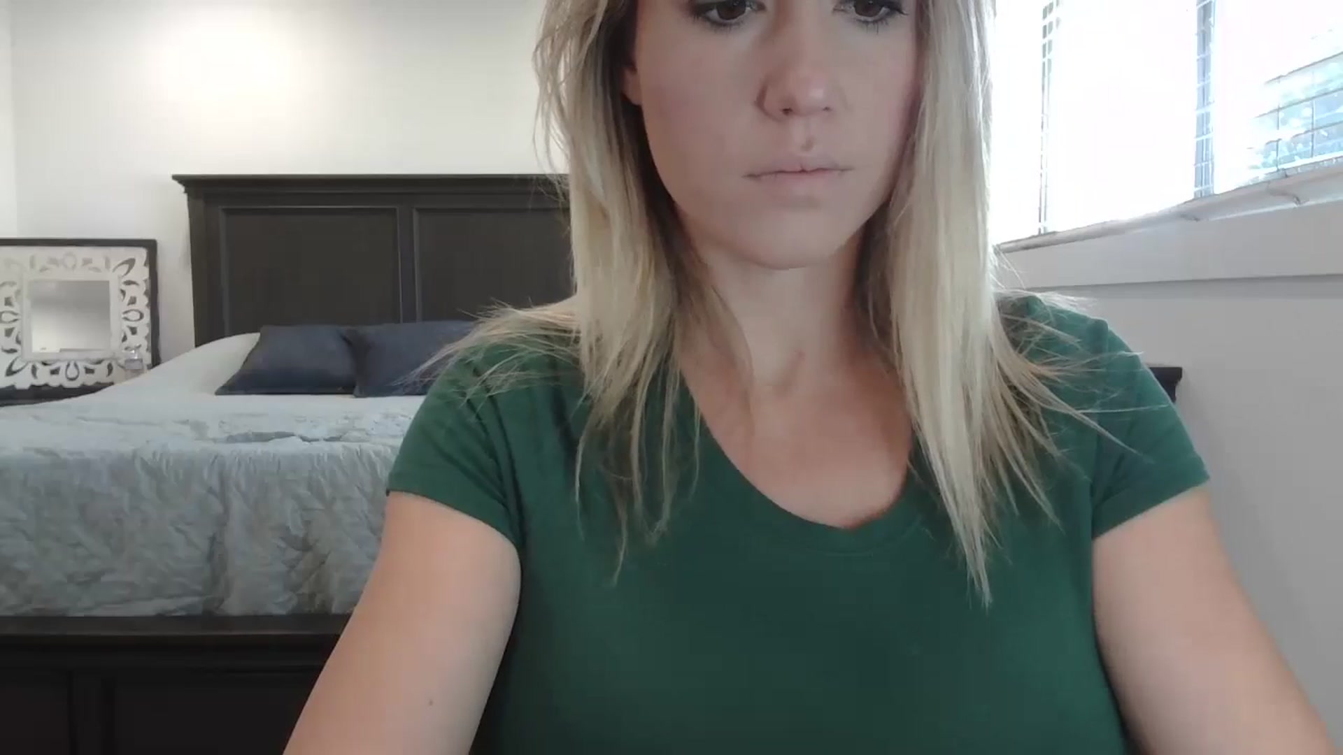 Gallery image thumbnail from blond_milf's myfreecams stream on, 02/24/2025, 23:31 image 14 of 20