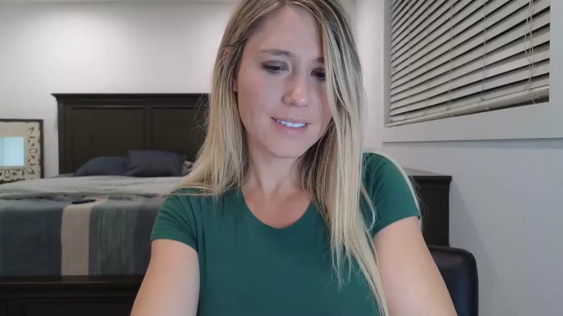 Gallery image thumbnail from blond_milf's myfreecams stream on, 03/18/2025, 08:16 image 1 of 20