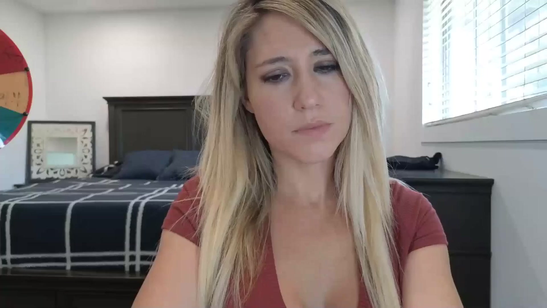 Gallery image thumbnail from blond_milf's myfreecams stream on, 04/10/2025, 20:50 image 12 of 20