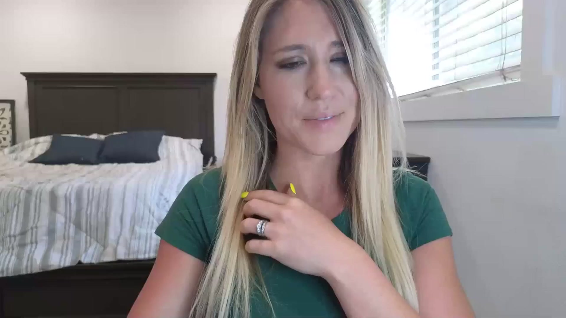 Gallery image thumbnail from blond_milf's myfreecams stream on, 05/12/2025, 20:01 image 7 of 20