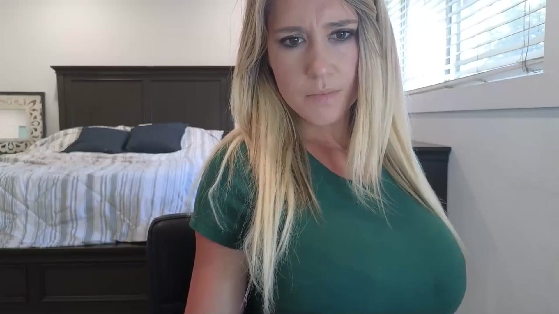 Gallery image thumbnail from blond_milf's myfreecams stream on, 05/12/2025, 21:35 image 2 of 20