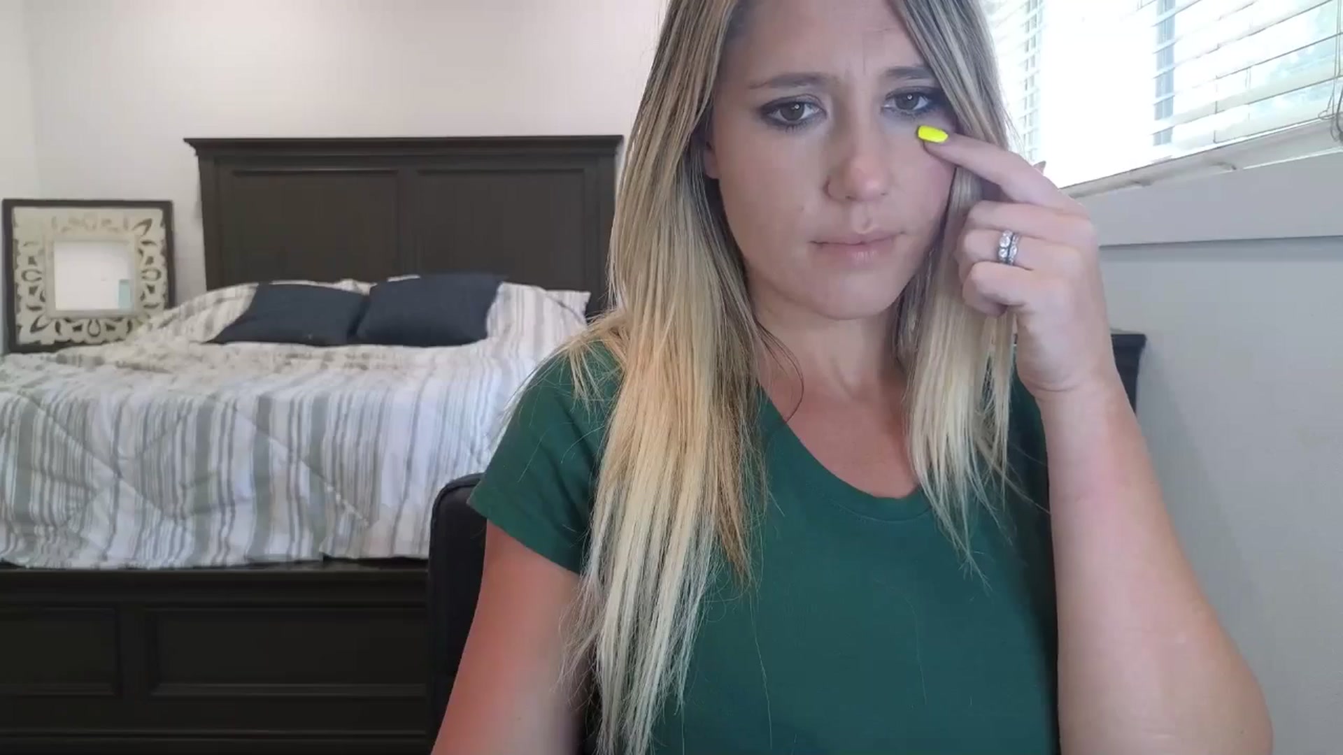 Gallery image thumbnail from blond_milf's myfreecams stream on, 05/12/2025, 23:32 image 7 of 20