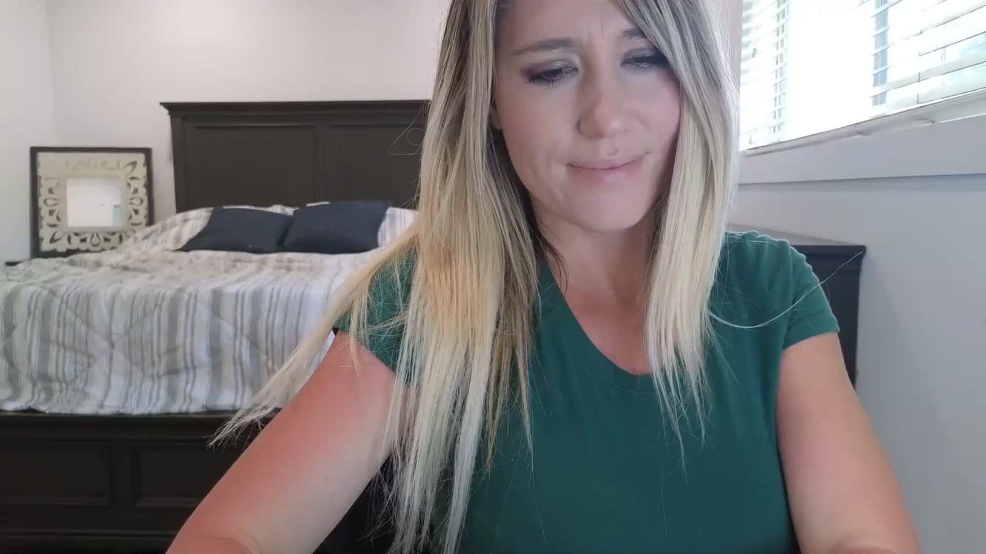 Gallery image thumbnail from blond_milf's myfreecams stream on, 05/12/2025, 23:32 image 6 of 20