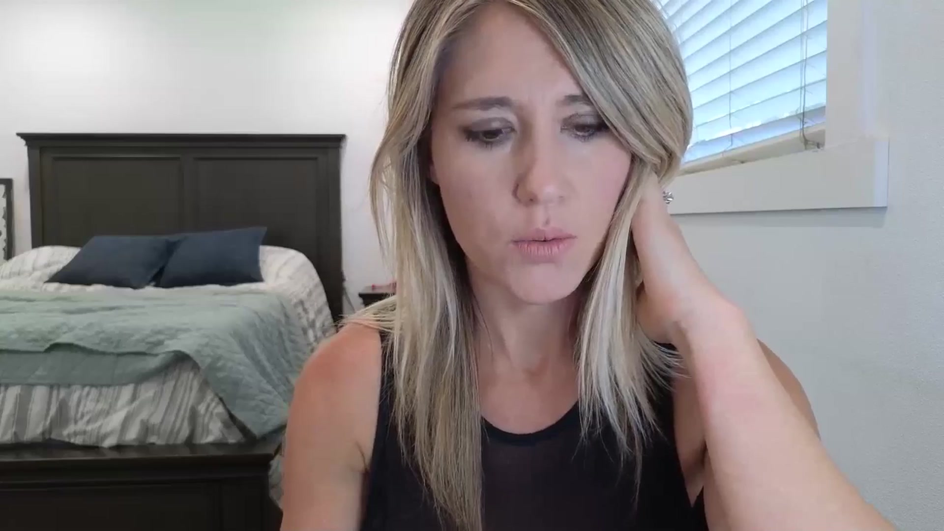 Gallery image thumbnail from blond_milf's myfreecams stream on, 06/17/2025, 21:54 image 8 of 20