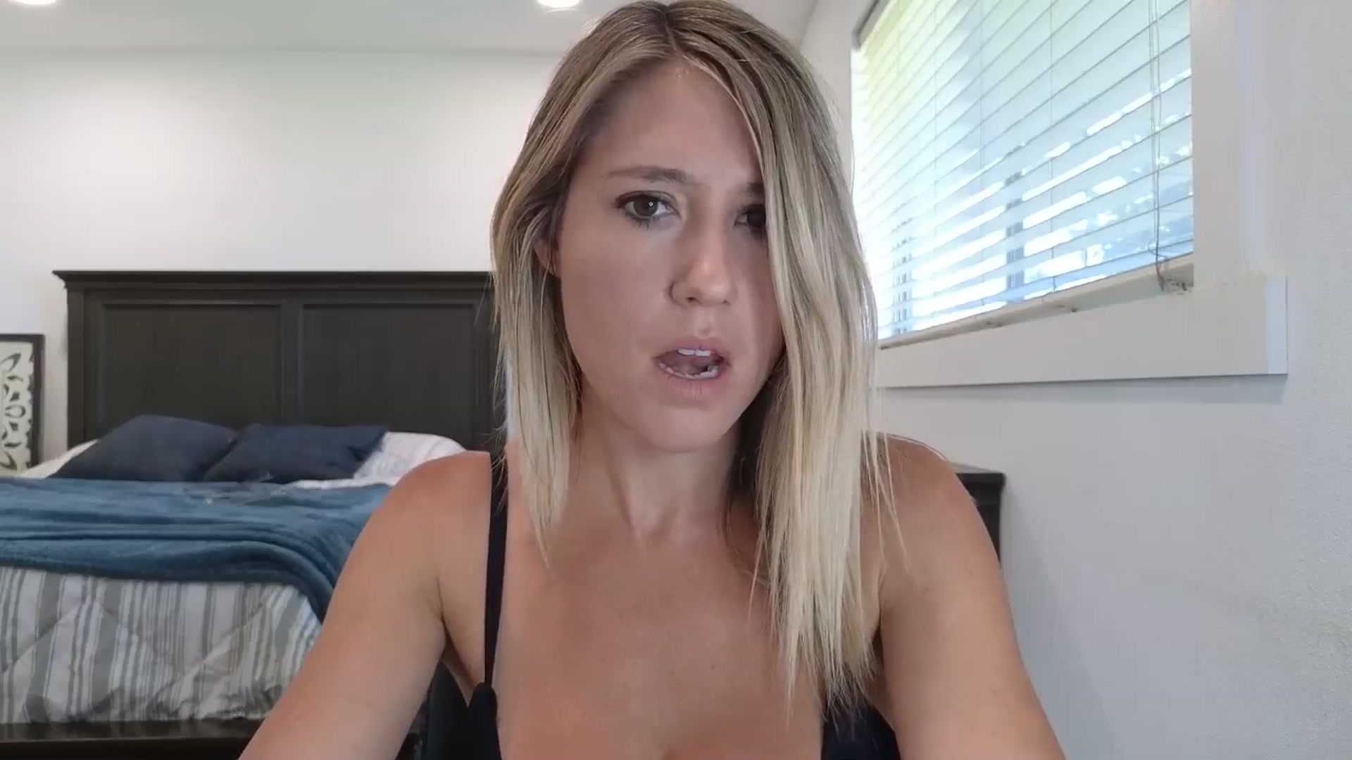 Gallery image thumbnail from blond_milf's myfreecams stream on, 06/24/2025, 20:45 image 2 of 20
