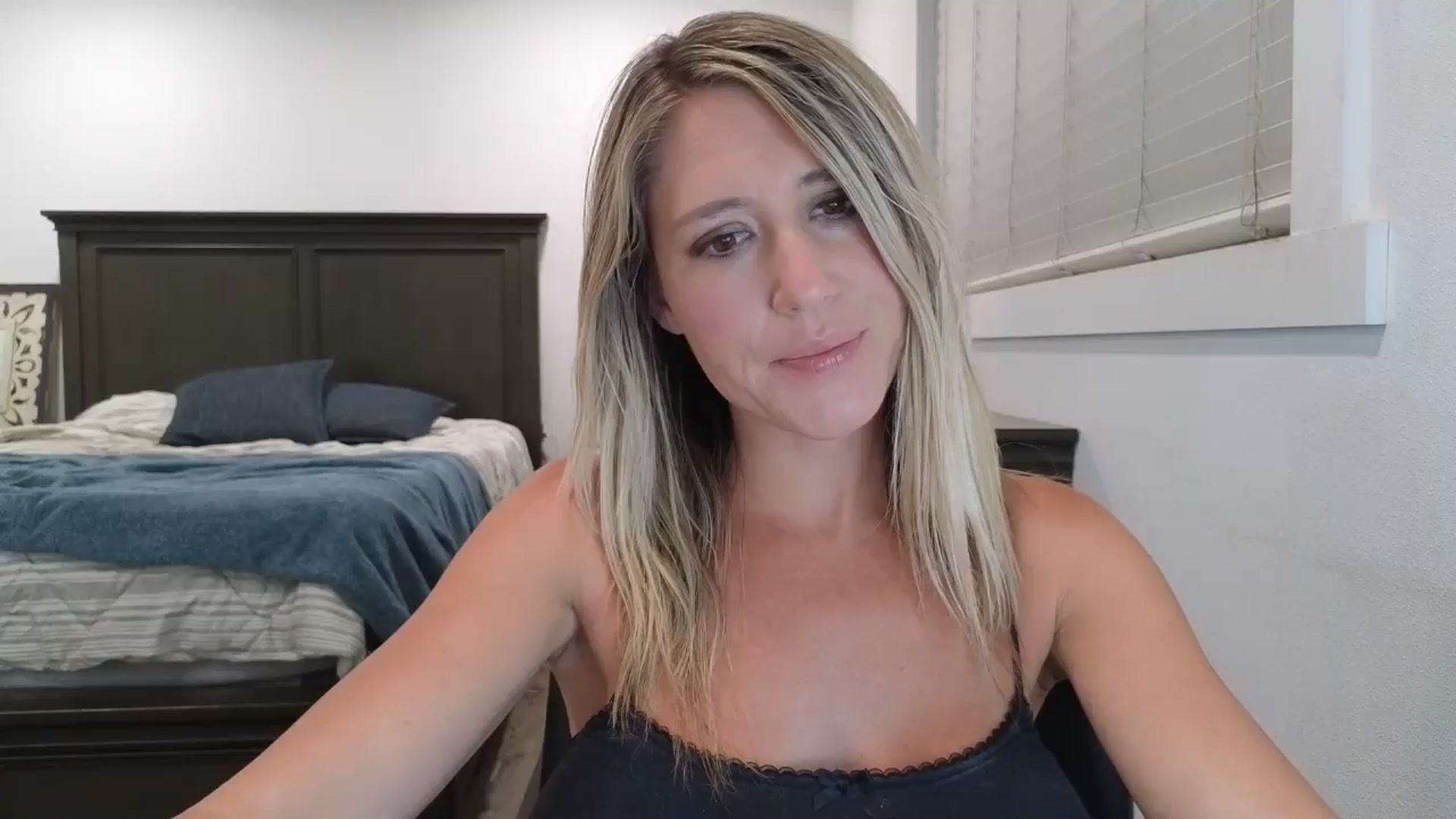 Gallery image thumbnail from blond_milf's myfreecams stream on, 07/15/2025, 04:59 image 1 of 20