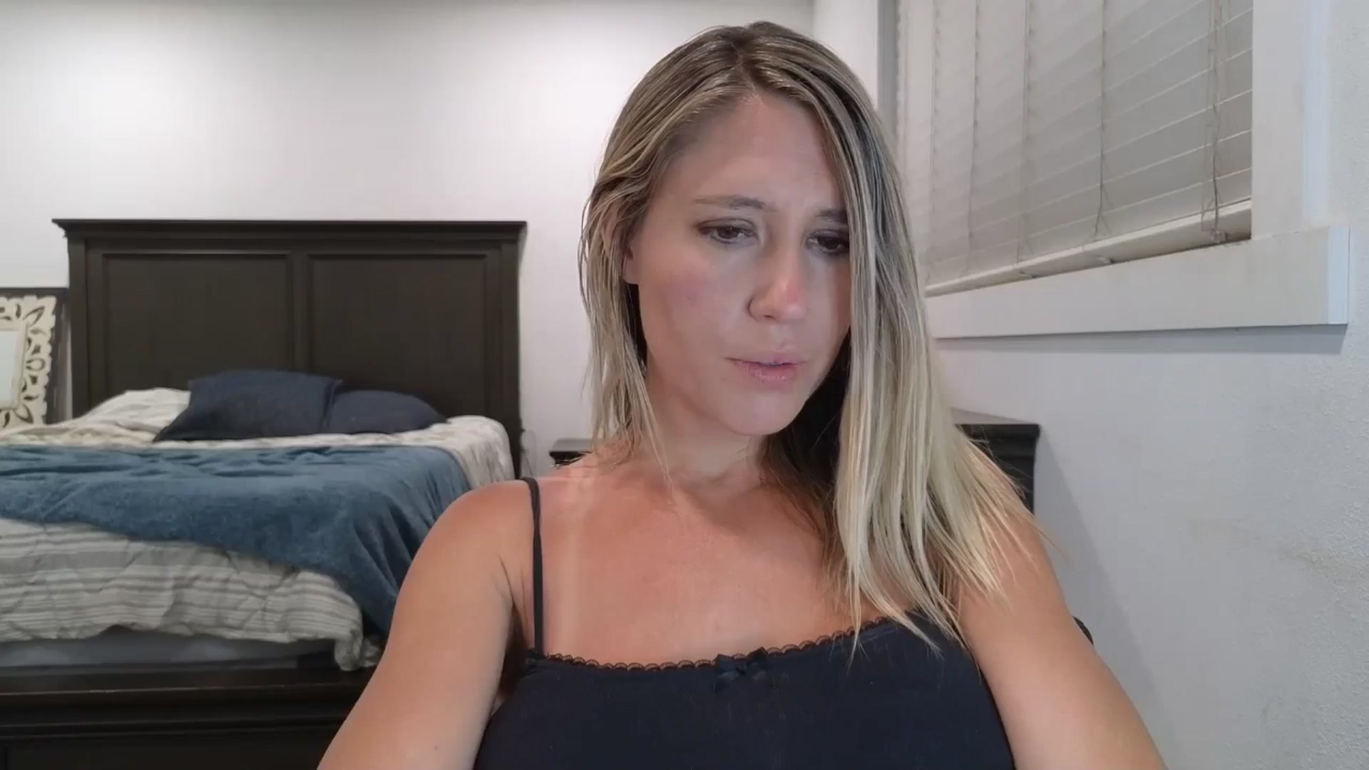Gallery image thumbnail from blond_milf's myfreecams stream on, 07/15/2025, 07:12 image 3 of 20