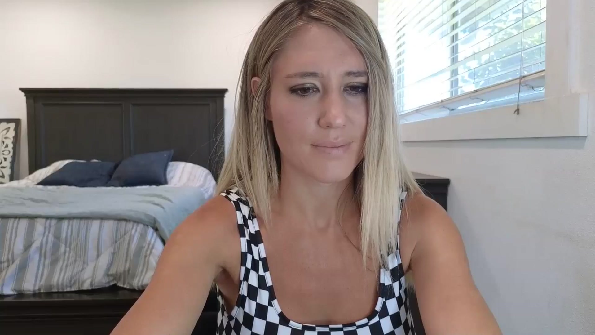 Gallery image thumbnail from blond_milf's myfreecams stream on, 07/23/2025, 21:08 image 4 of 20