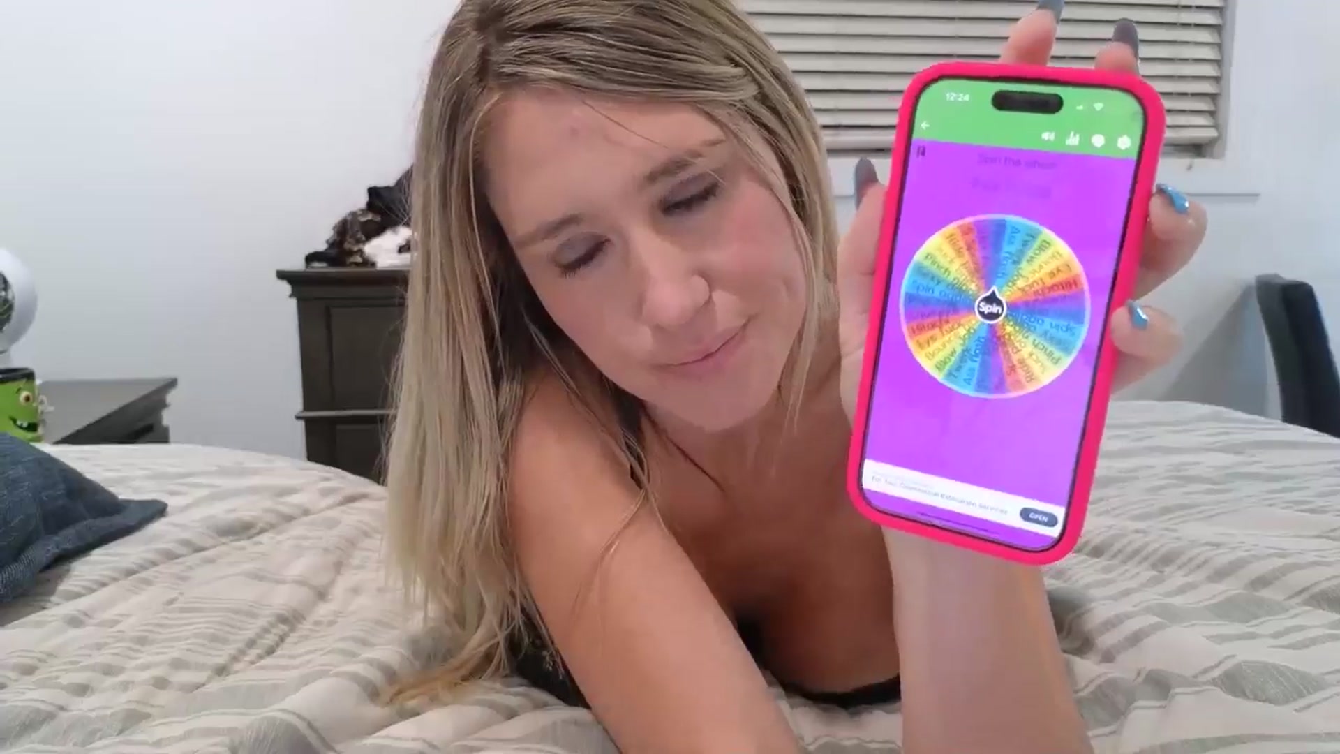 Gallery image thumbnail from blond_milf's myfreecams stream on, 07/25/2025, 07:36 image 20 of 20