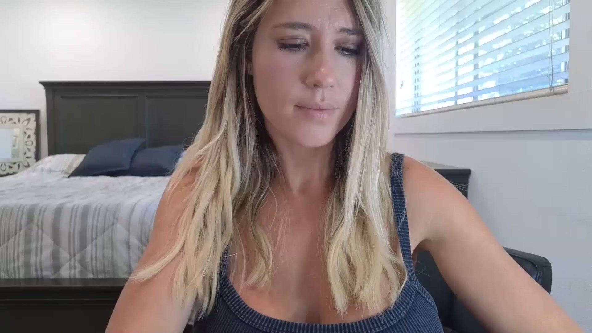 Gallery image thumbnail from blond_milf's myfreecams stream on, 08/11/2025, 20:10 image 1 of 20