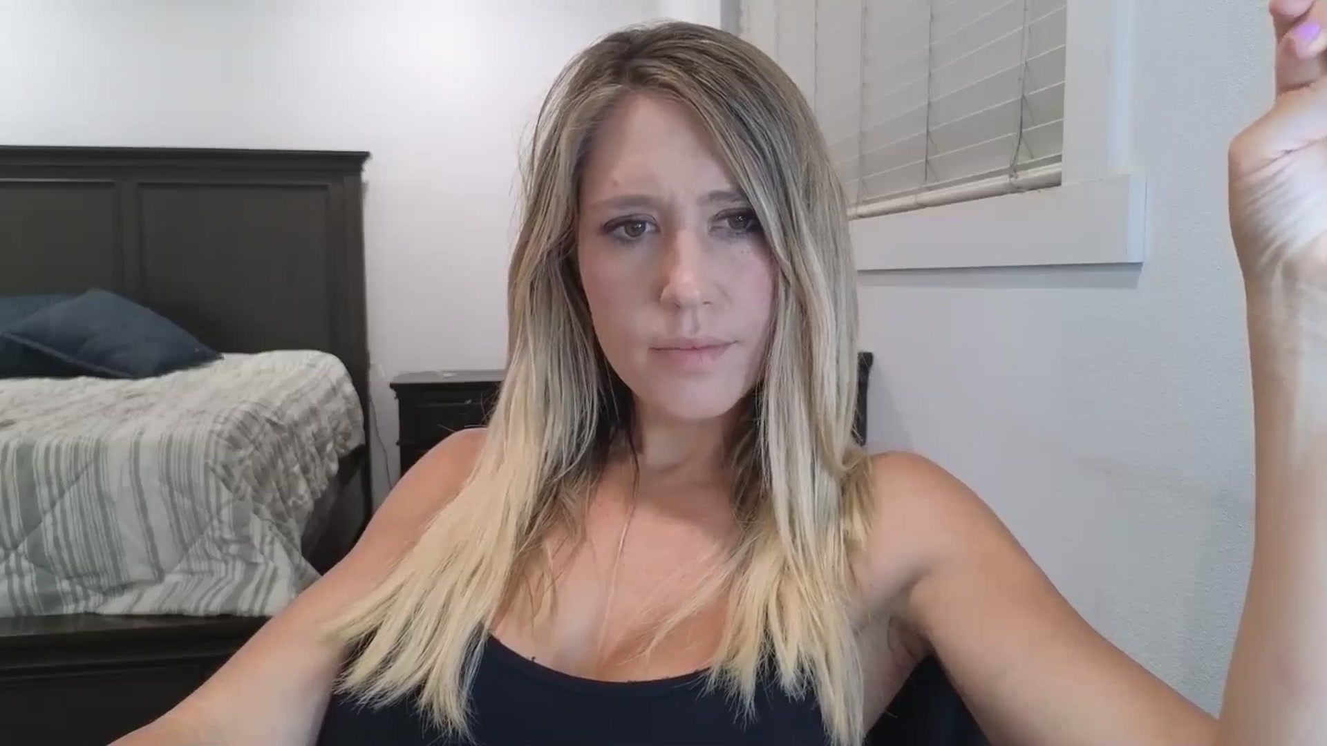 Gallery image thumbnail from blond_milf's myfreecams stream on, 08/13/2025, 05:21 image 13 of 20