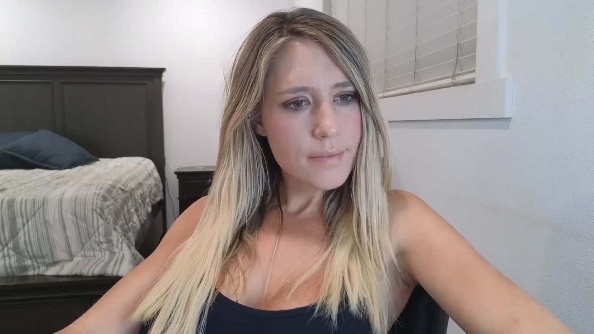 Gallery image thumbnail from blond_milf's myfreecams stream on, 08/13/2025, 05:21 image 12 of 20