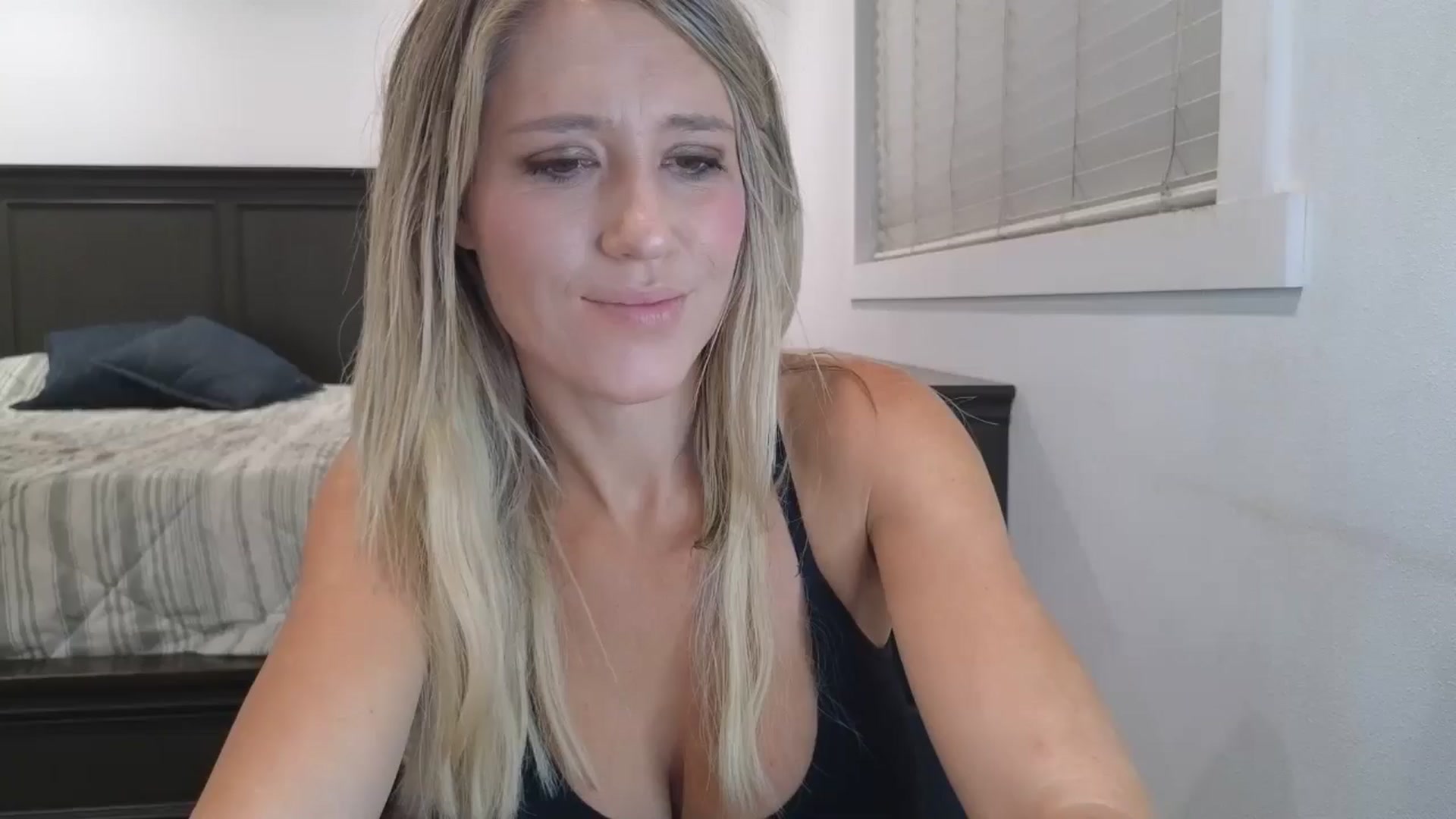 Gallery image thumbnail from blond_milf's myfreecams stream on, 08/13/2025, 05:21 image 18 of 20