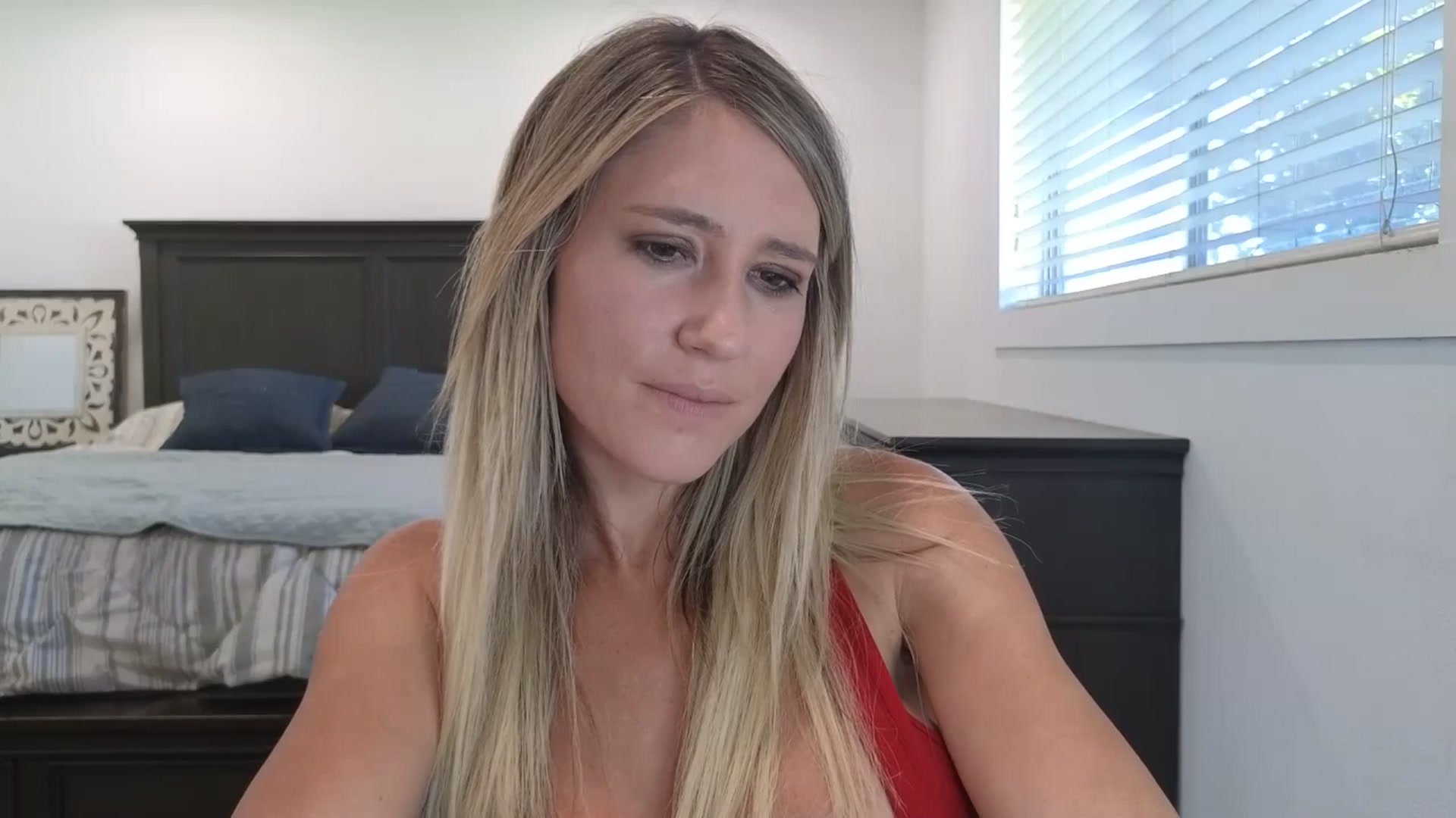 Gallery image thumbnail from blond_milf's myfreecams stream on, 08/14/2025, 22:06 image 14 of 20