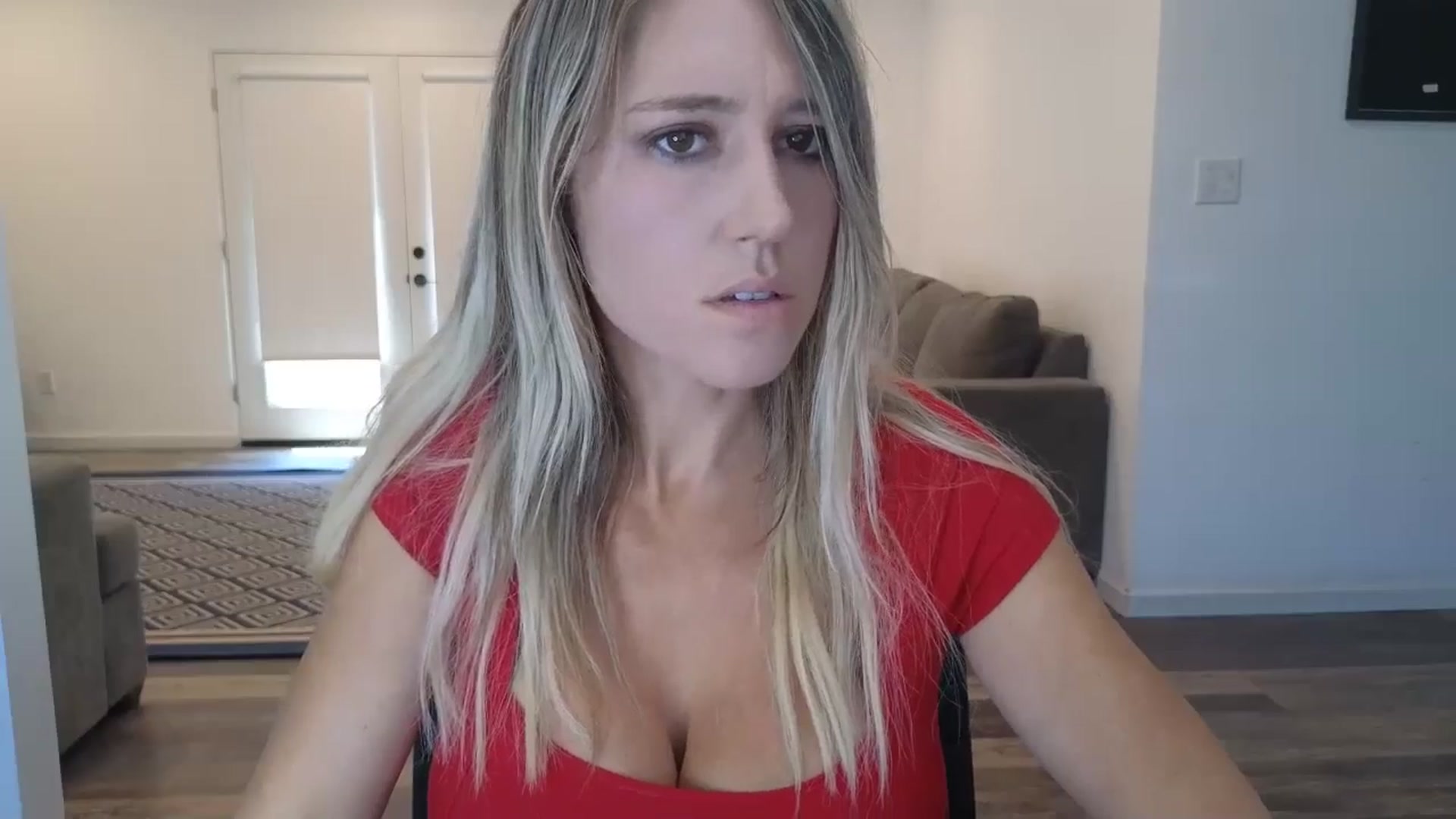 Gallery image thumbnail from blond_milf's myfreecams stream on, 08/15/2025, 19:19 image 2 of 20