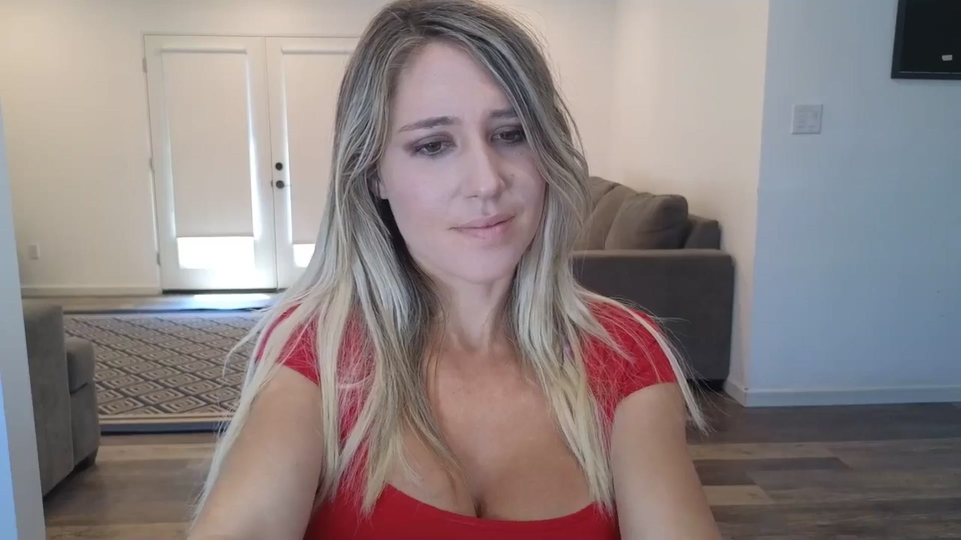 Gallery image thumbnail from blond_milf's myfreecams stream on, 08/15/2025, 19:19 image 5 of 20