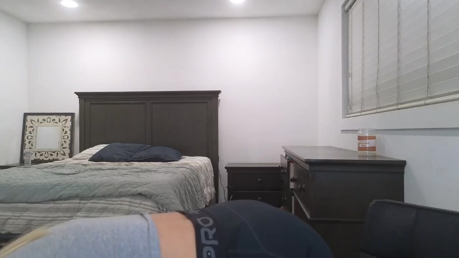 Gallery image thumbnail from blond_milf's myfreecams stream on, 08/19/2025, 06:51 image 20 of 20