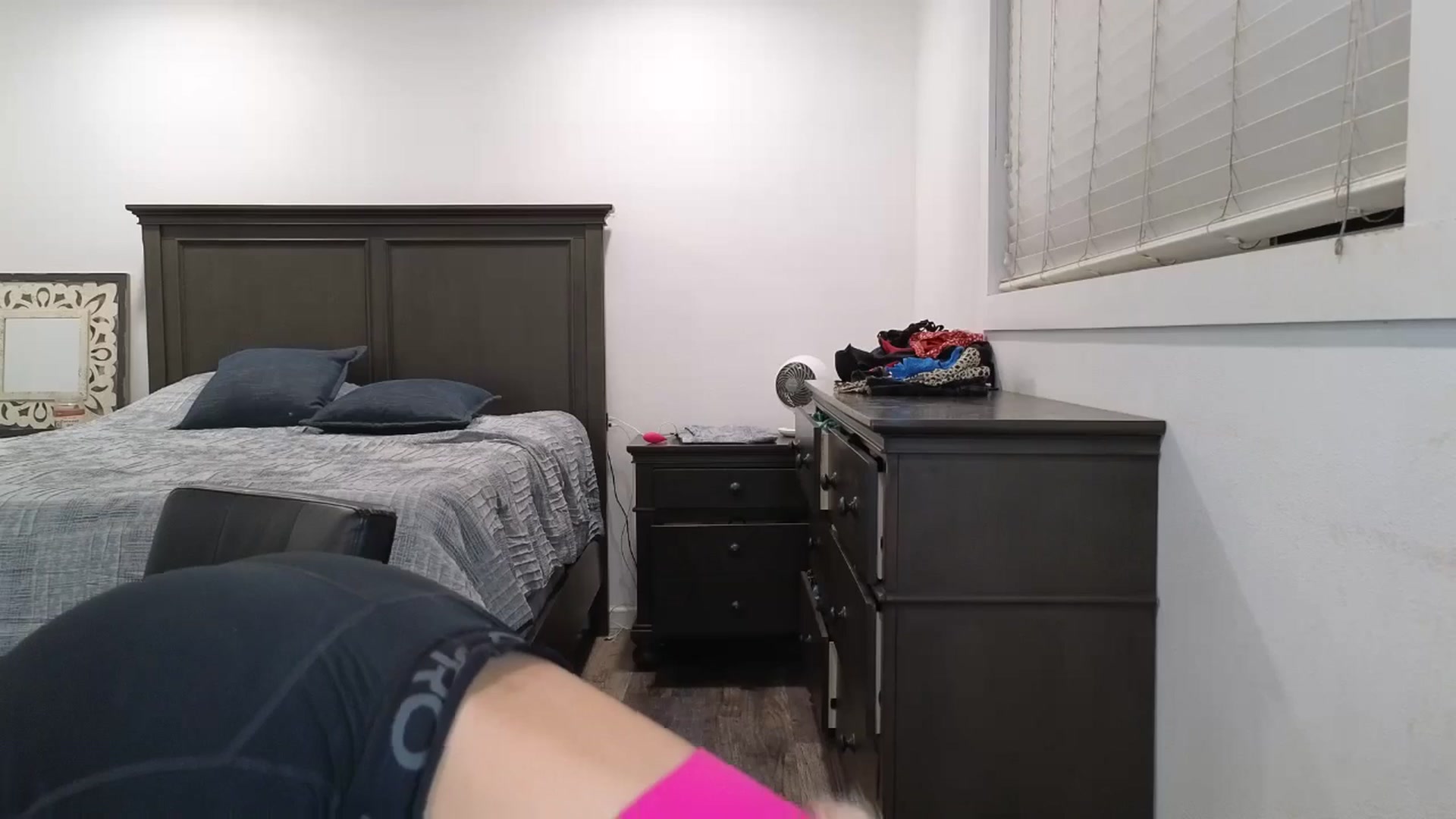 Gallery image thumbnail from blond_milf's myfreecams stream on, 08/23/2025, 05:25 image 7 of 20
