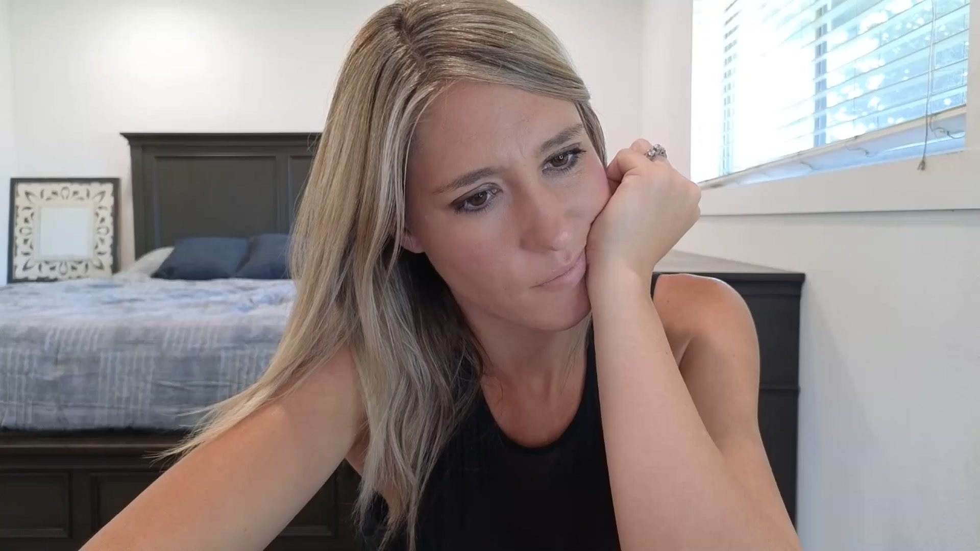 Gallery image thumbnail from blond_milf's myfreecams stream on, 08/28/2025, 24:04 image 3 of 20