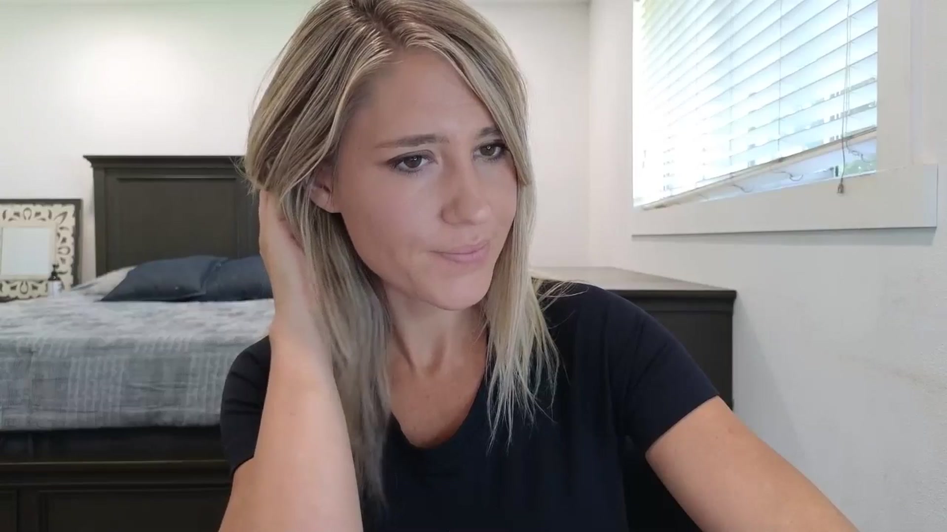 Gallery image thumbnail from blond_milf's myfreecams stream on, 09/02/2025, 20:50 image 5 of 20