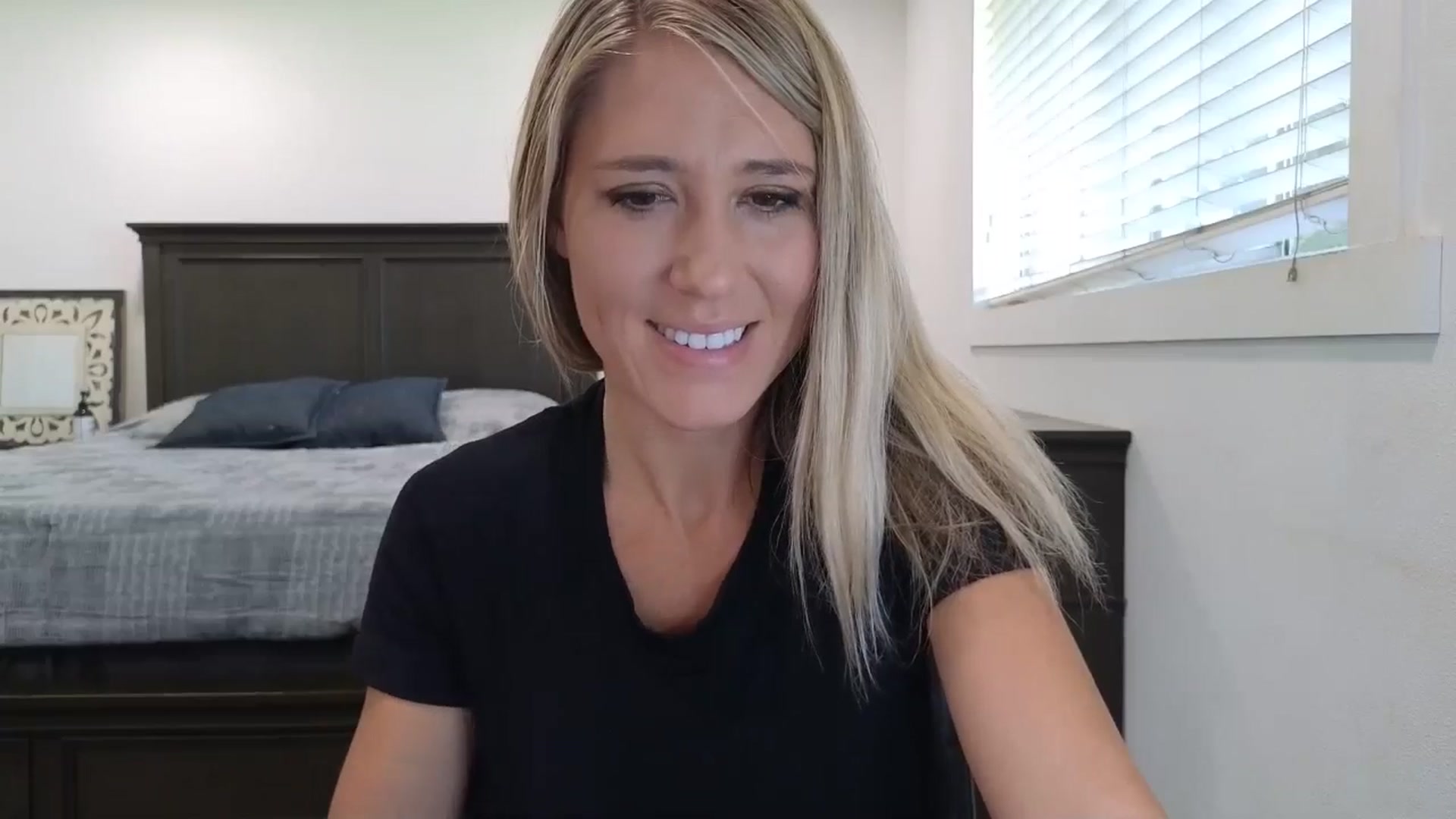 Gallery image thumbnail from blond_milf's myfreecams stream on, 09/02/2025, 20:50 image 16 of 20