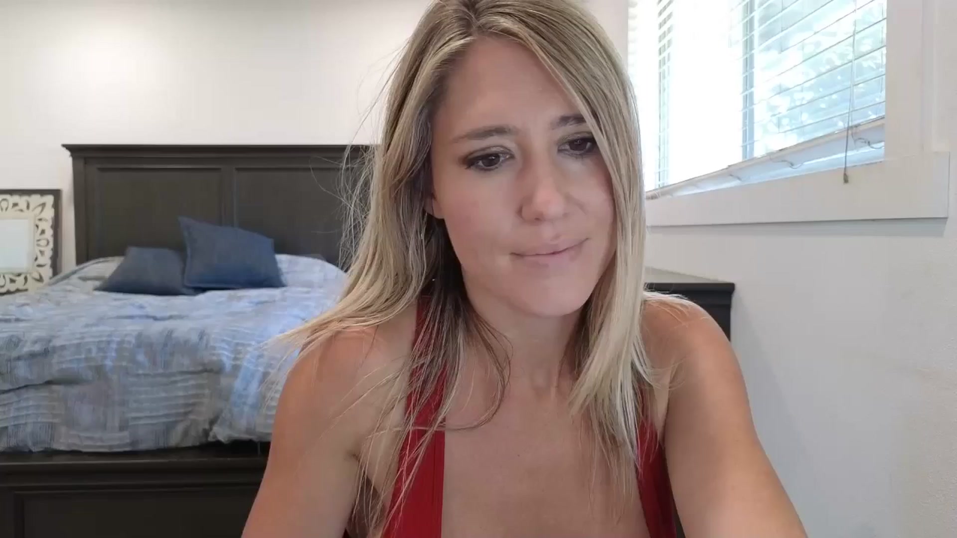 Gallery image thumbnail from blond_milf's myfreecams stream on, 09/04/2025, 21:37 image 1 of 20