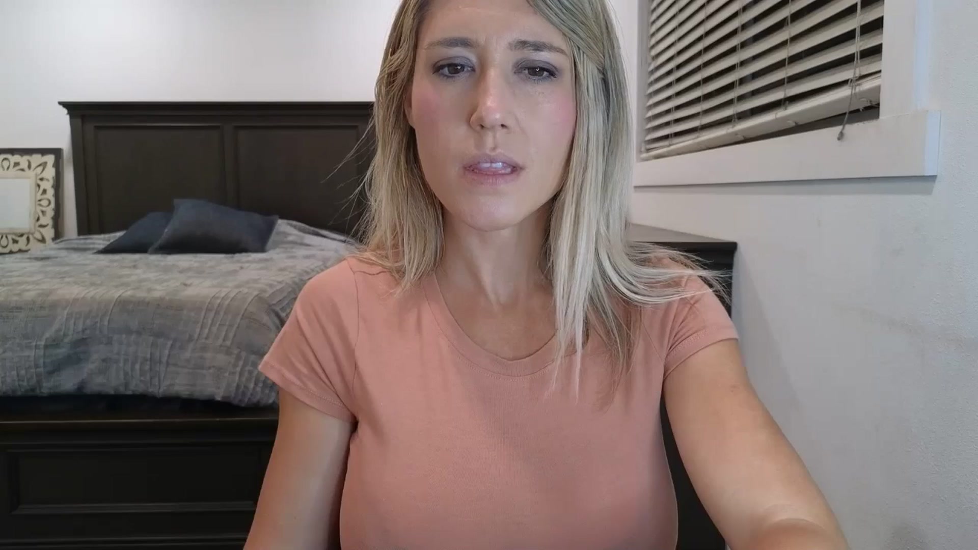 Gallery image thumbnail from blond_milf's myfreecams stream on, 09/10/2025, 04:53 image 15 of 20